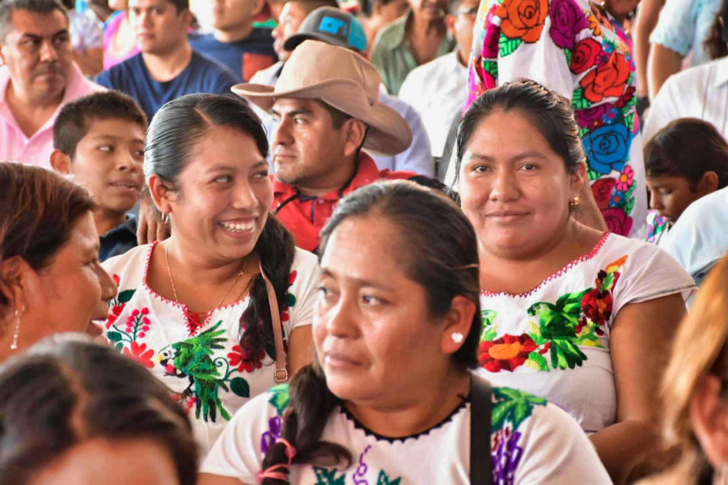 Afirman que las lenguas indígenas desaparecerán de México en cien años Afirman que las lenguas indígenas desaparecerán de México en cien años