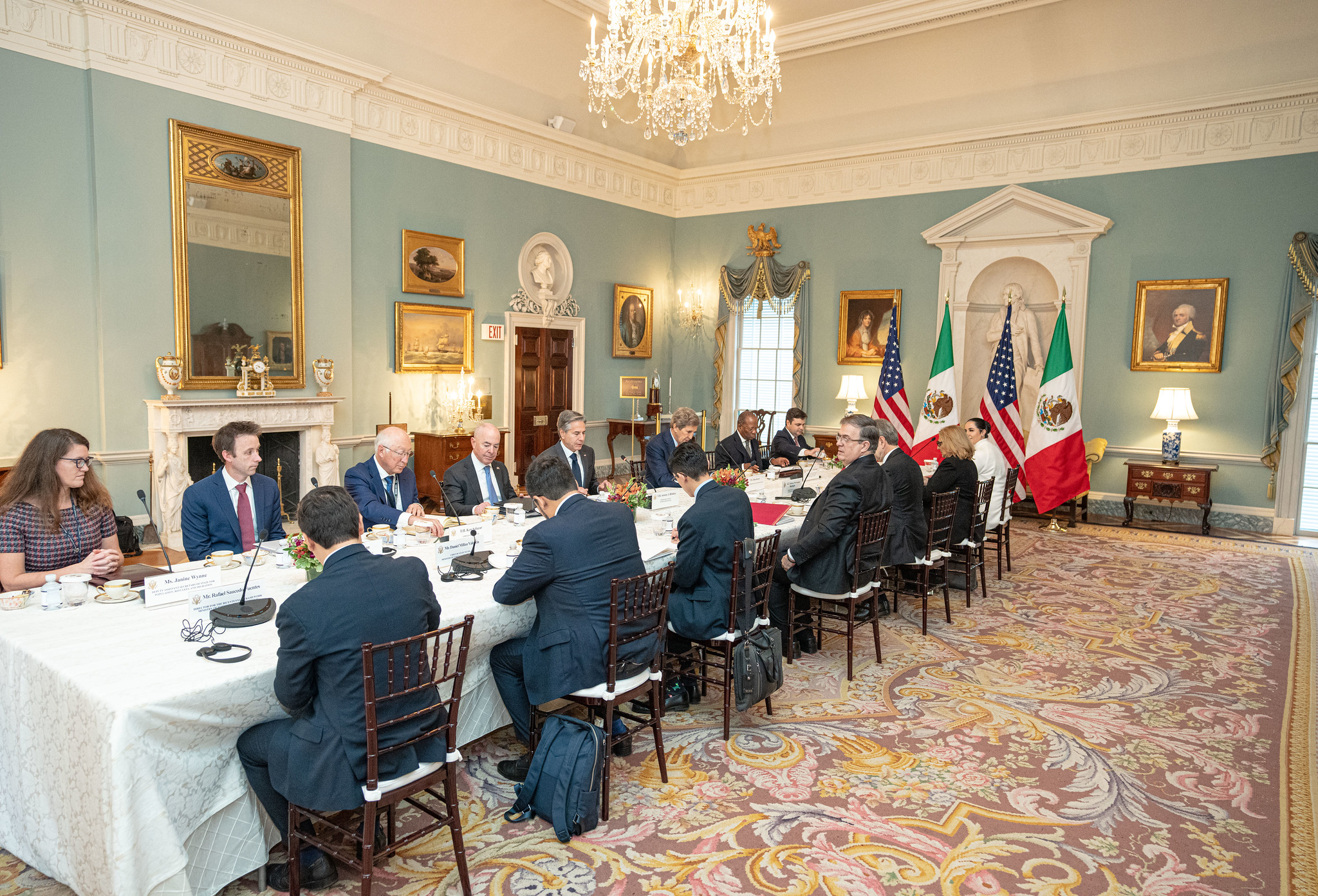 Es “sumamente importante” frenar armas a México: Ebrard a EE.UU.