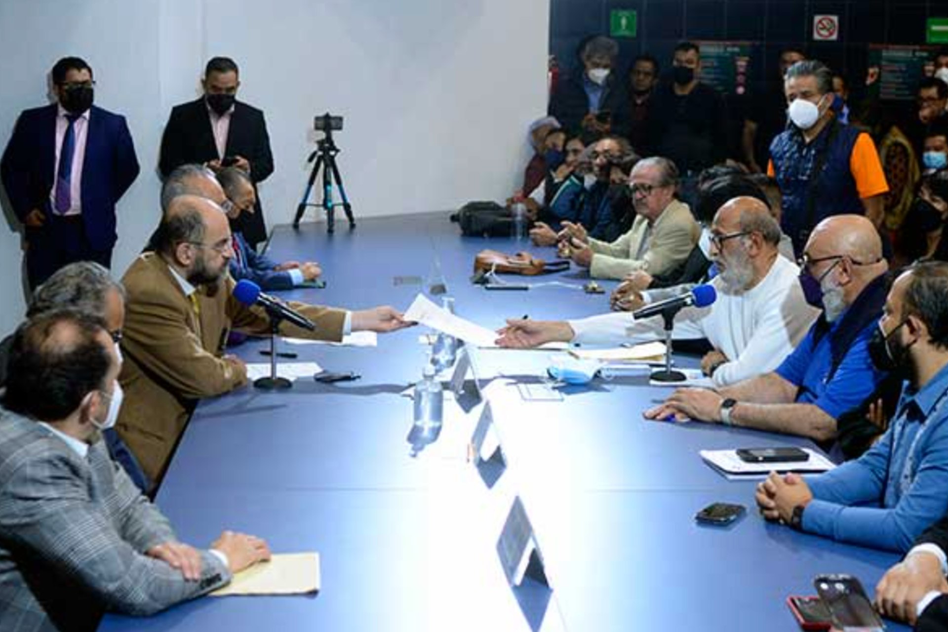 Acepta STUNAM 4% de aumento directo al salario; se conjura la huelga