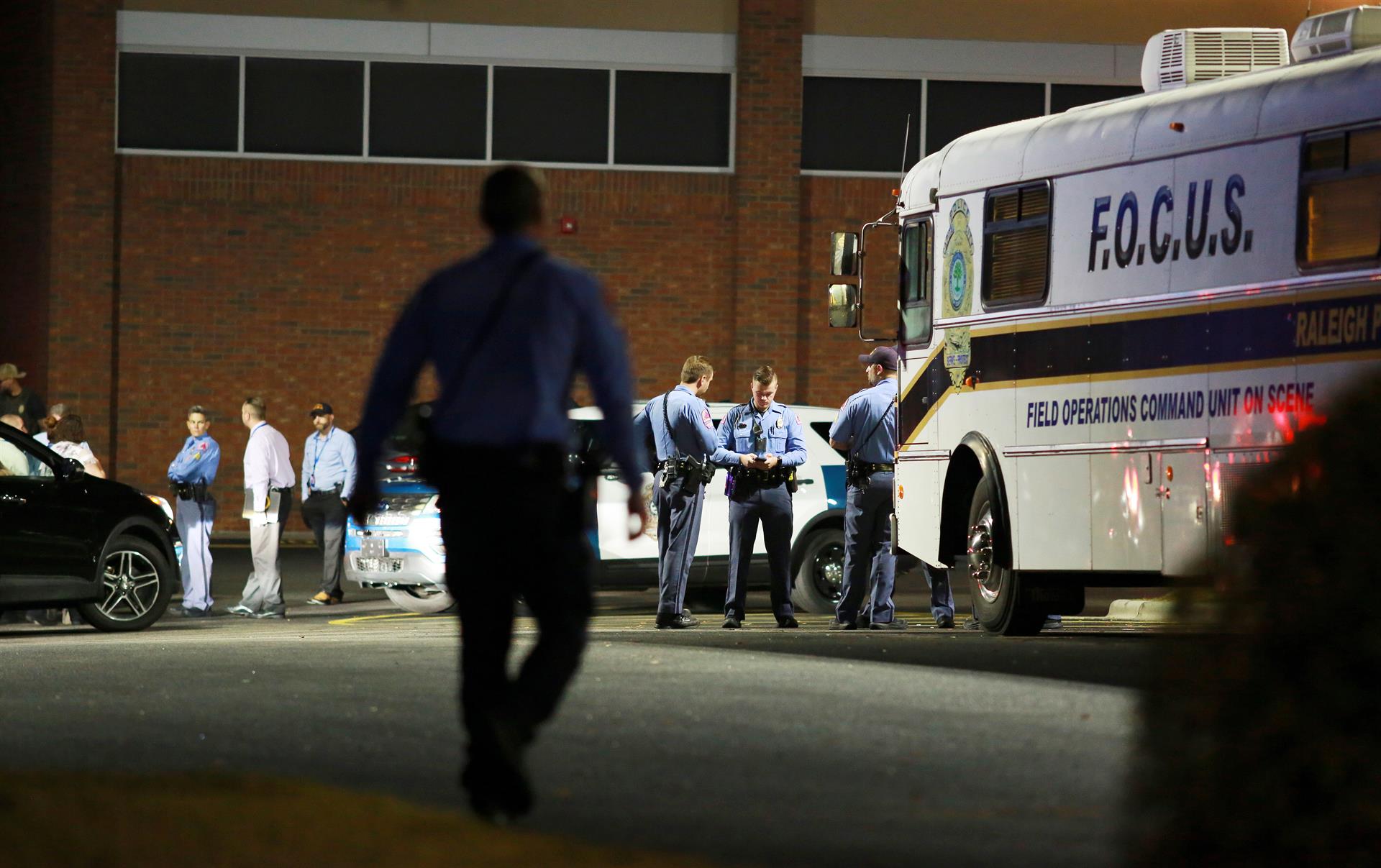 Biden dice “basta” tras tiroteo perpetrado por joven de 15 años