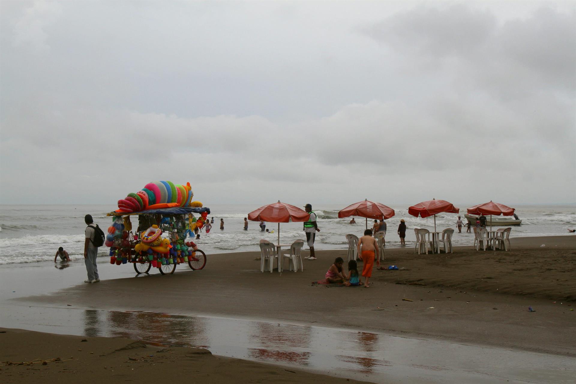 Tormenta tropical Karl ocasionará lluvias puntuales extraordinarias en Chiapas y Tabasco Tormenta tropical Karl ocasionará lluvias puntuales extraordinarias en Chiapas y Tabasco