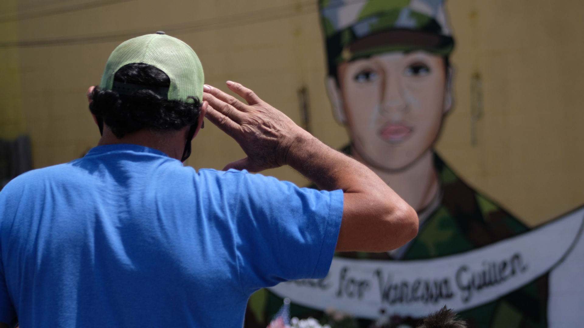 Vía de Texas lleva el nombre de la militar asesinada Vanessa Guillén