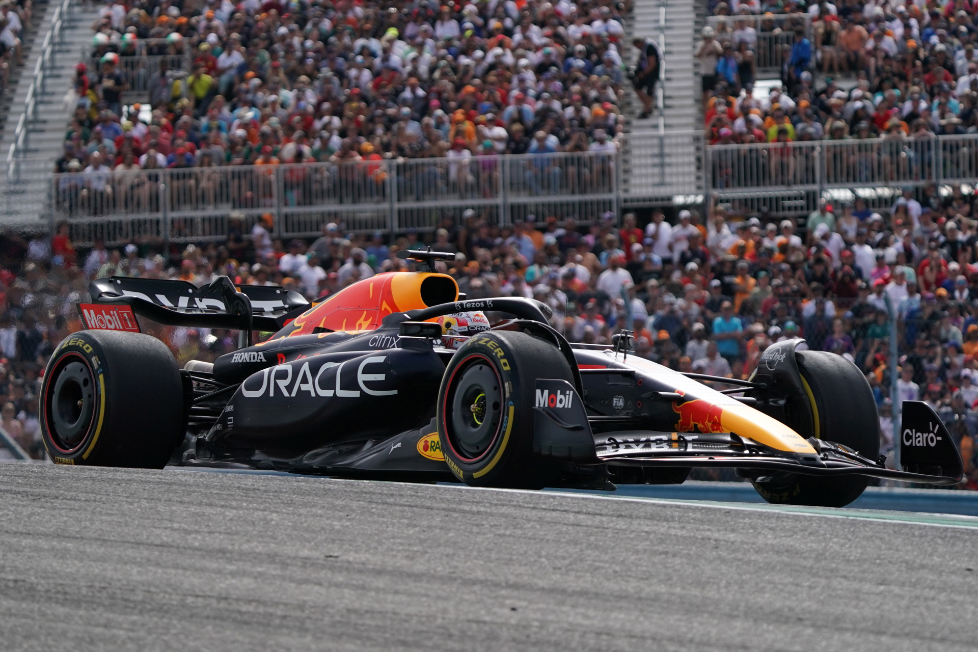 Verstappen gana el Gran Premio de EE.UU. y Red Bull se lleva el título de constructores