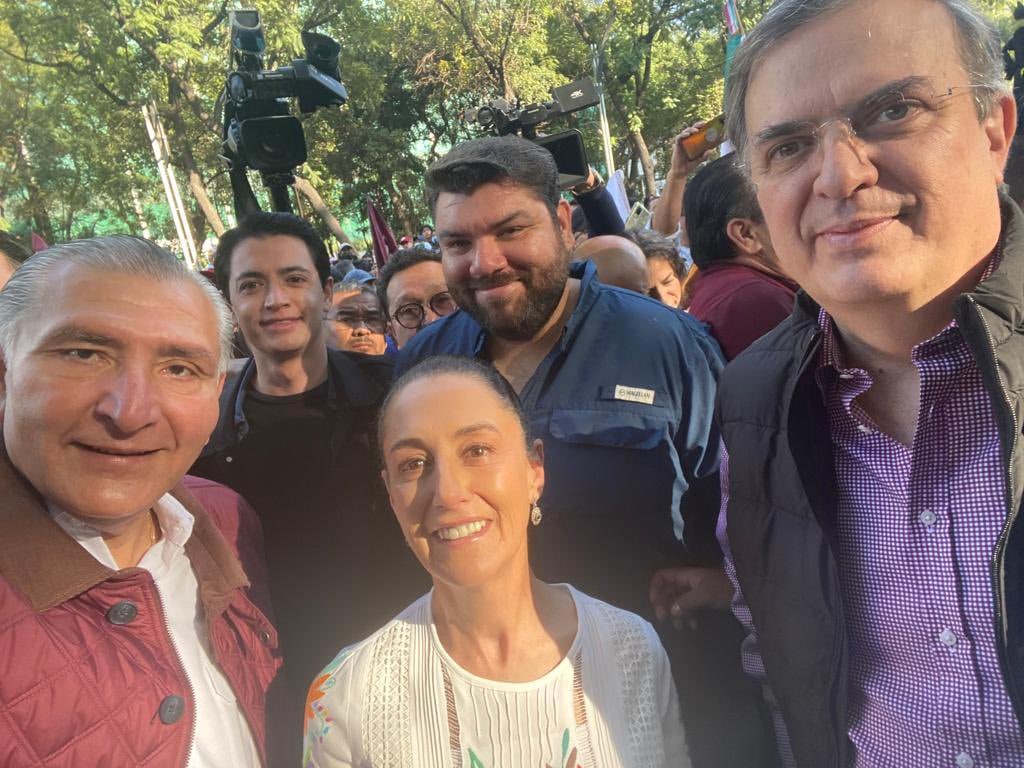 Funcionarios de la 4T se unen a marcha de AMLO Funcionarios de la 4T se unen a marcha de AMLO