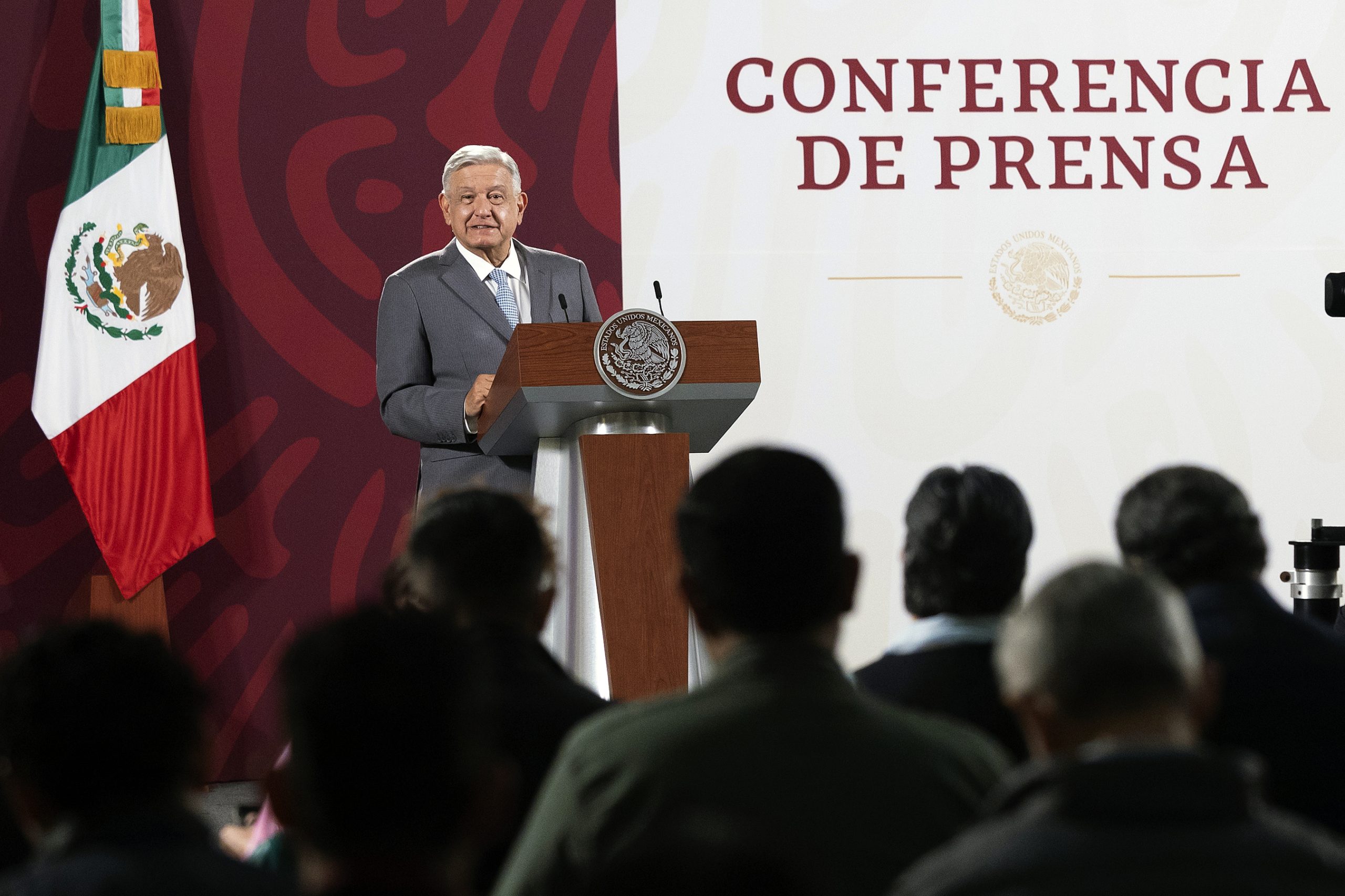 Descarta AMLO “mucho impacto” en oferta de alimentos por gripe aviar; Conferencia (17-11-2022)
