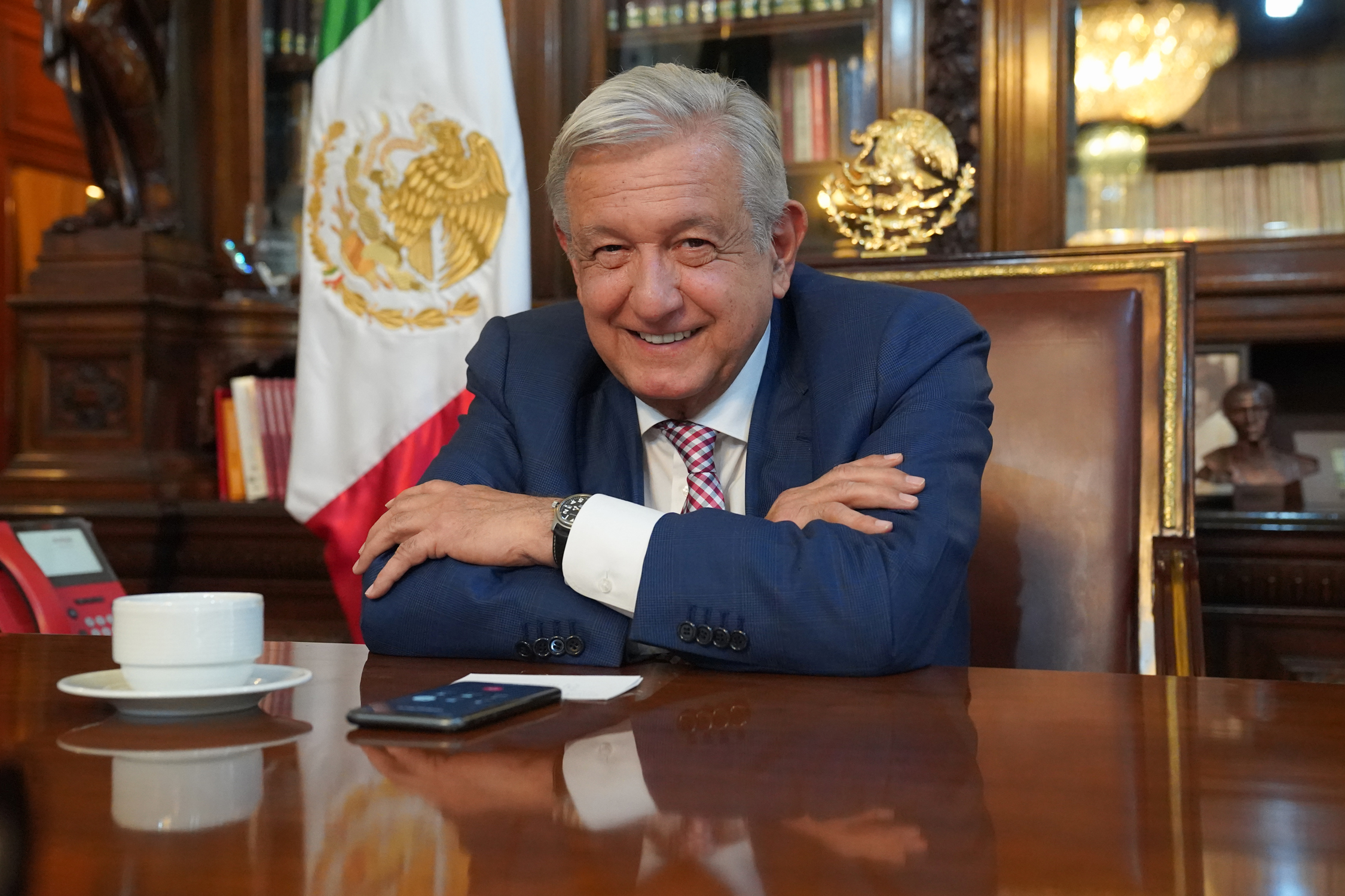 López Obrador conversa con Boric sobre su visita a México