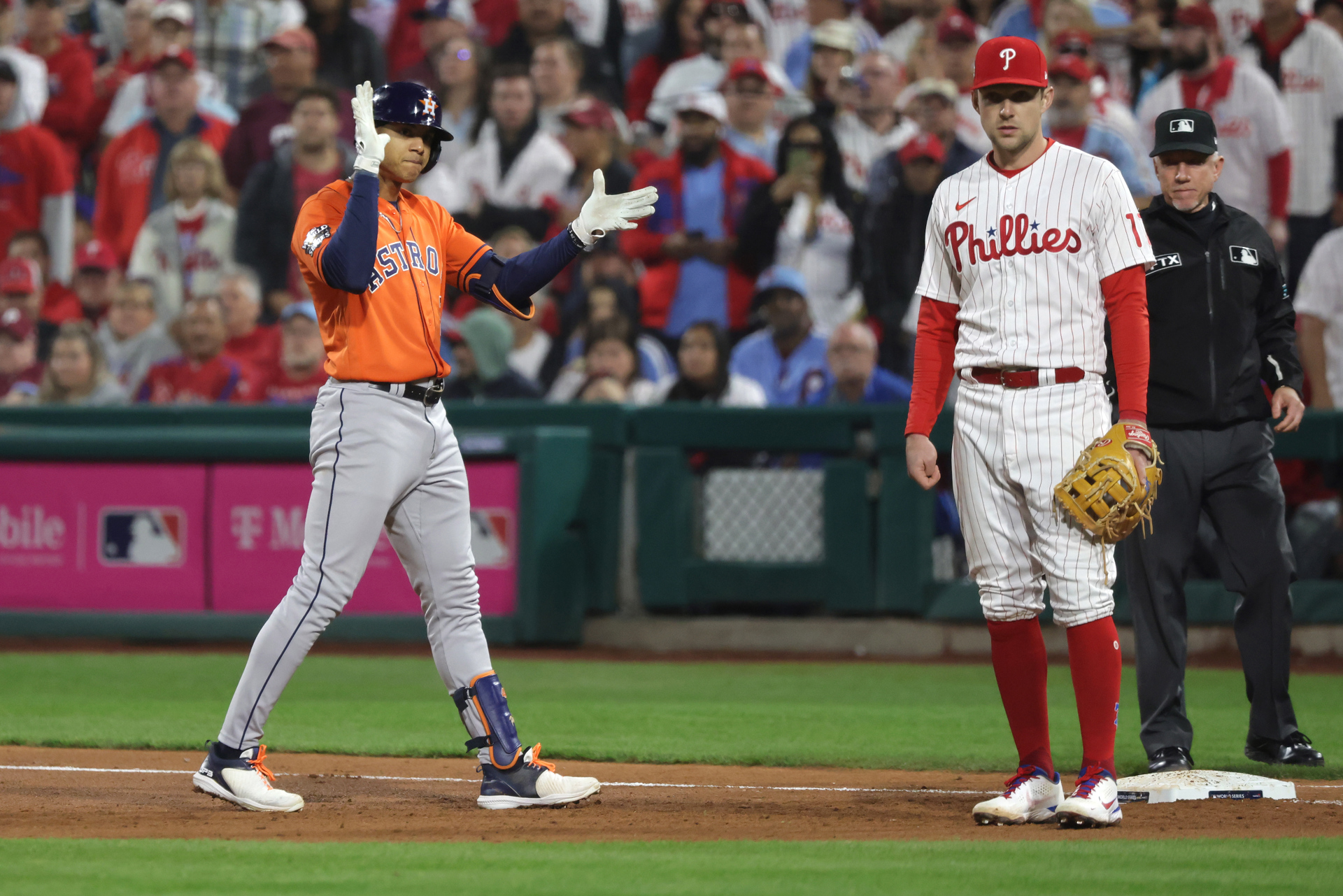 Astros Empatan La Serie Mundial Con Logro Histórico