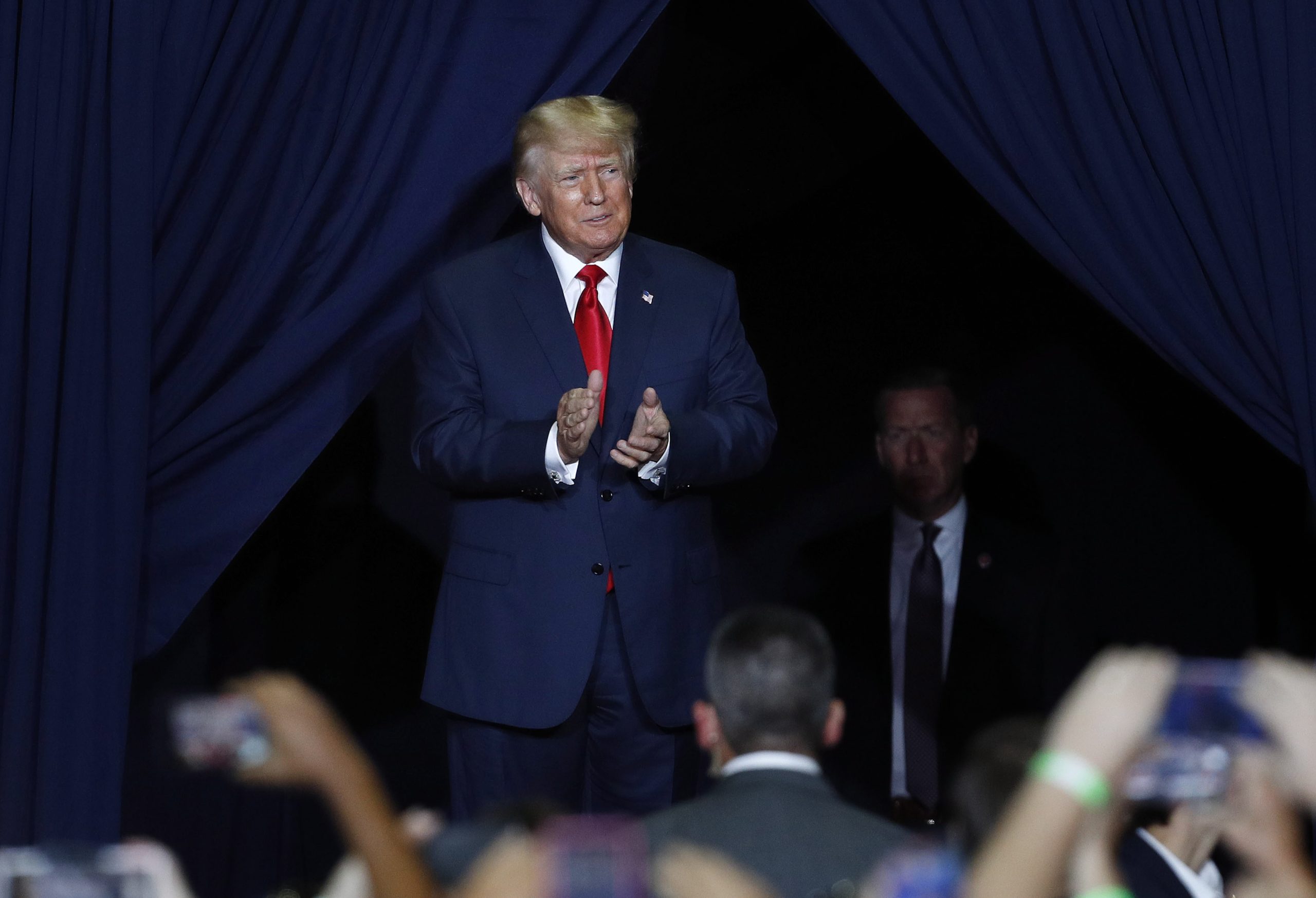 Acuerdo entre Trump y grupo de mexicanos que denunciaron agresión de guardias Acuerdo entre Trump y grupo de mexicanos que denunciaron agresión de guardias