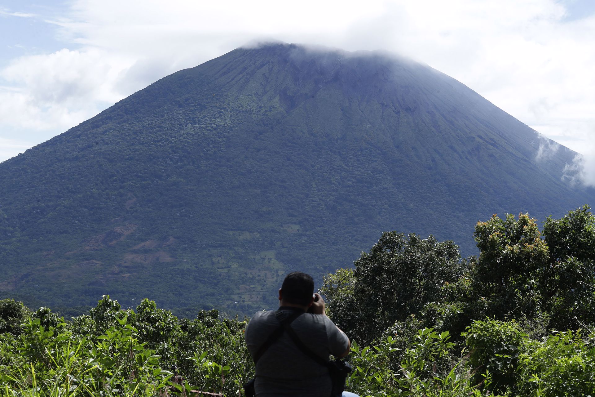 El Gobierno de El Salvador señala que “no hay peligro” de erupción de volcán Chaparrastique