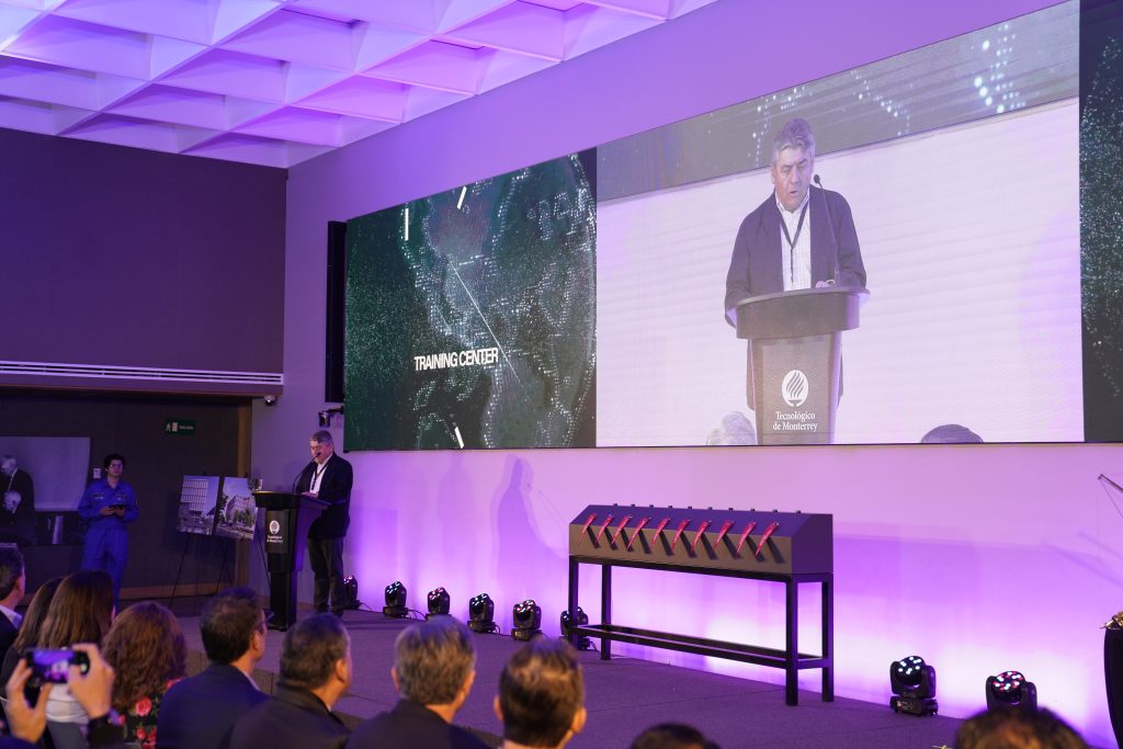 Expedition, el ecosistema en el que académicos y estudiantes generan conocimiento para la sociedad - jose-antonio-fernandez-presidente-consejo-directivo-del-tecnologico-de-monterrey-1024x683