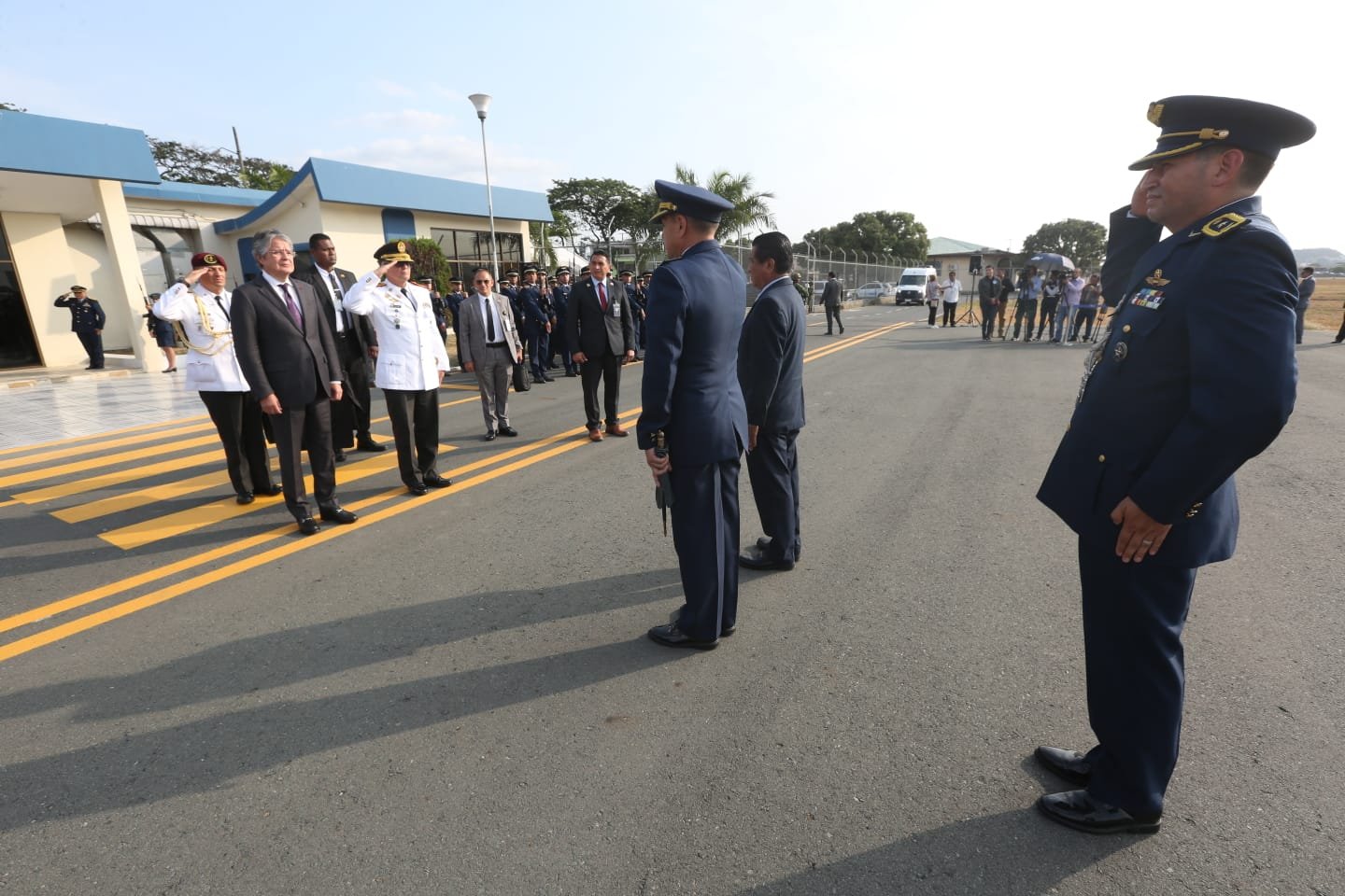 Lasso viaja a México para reunirse con López Obrador y lograr acuerdo comercial