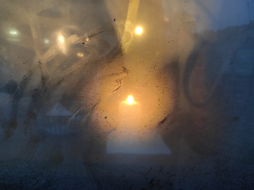 Leópolis recupera poco a poco luz y agua y sus habitantes se adaptan - leopolis-recupera-poco-a-poco-luz-y-agua-y-sus-habitantes-se-adaptan-3-1024x768