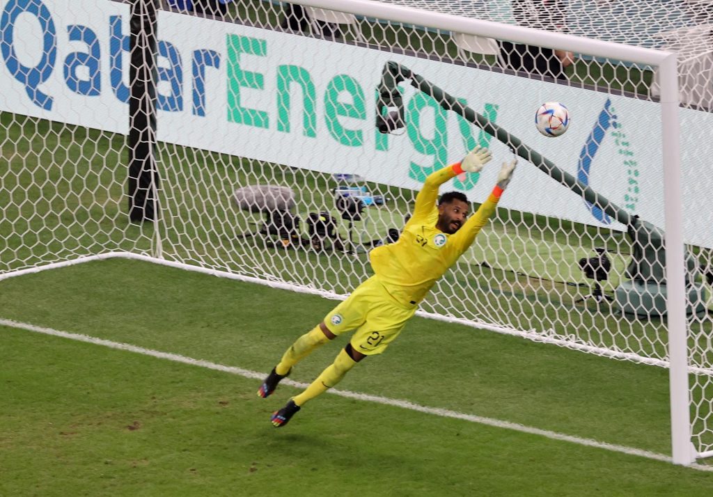 México acarició el milagro, pero fracasa en Qatar 2022 - luis-chavez-mexico-qatar-2022-1024x714