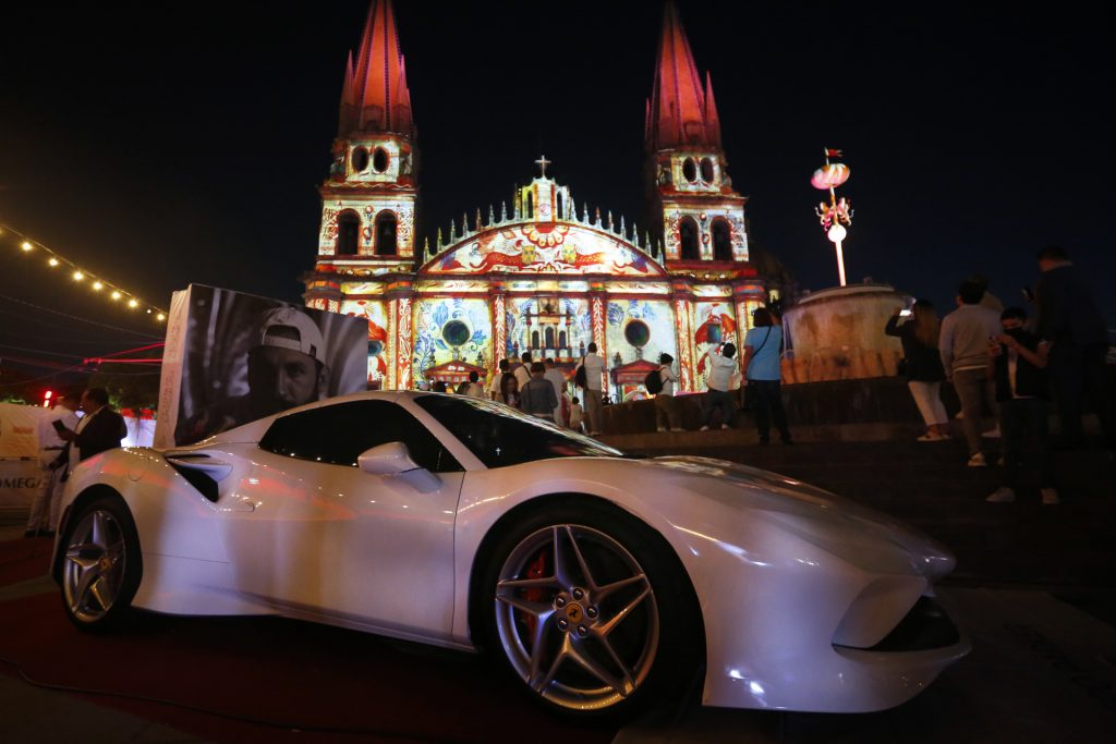 Lujosos Ferrari se convierten en obras de arte en Guadalajara - lujosos-ferrari-se-convierten-en-obras-de-arte-en-guadalajara-2-1024x683