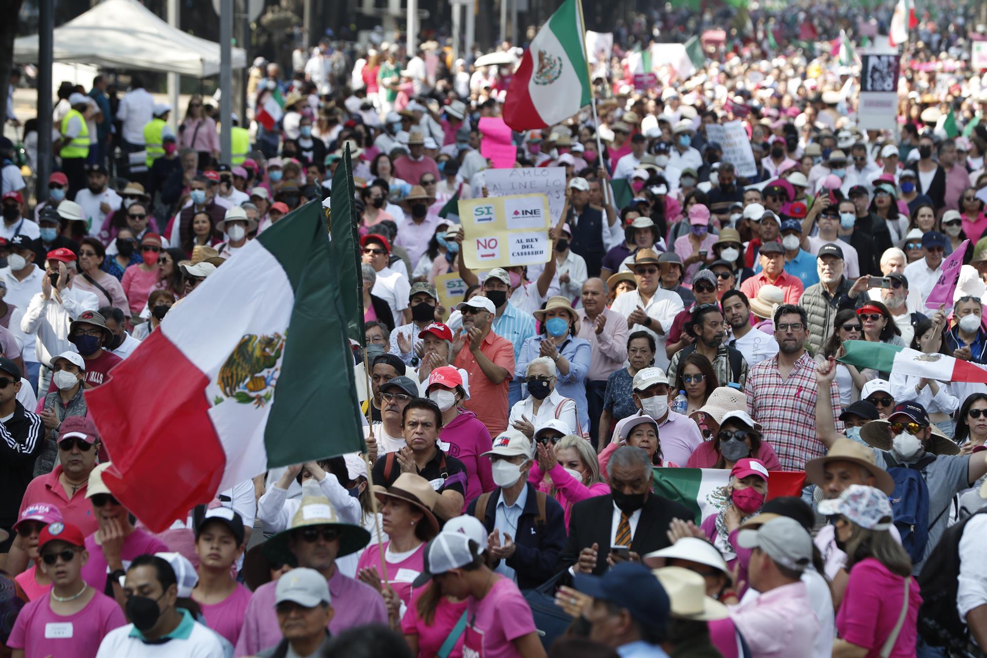 No Tienen Vocación Democrática Amlo Sobre Participantes En Marcha A Favor Del Ine 0960