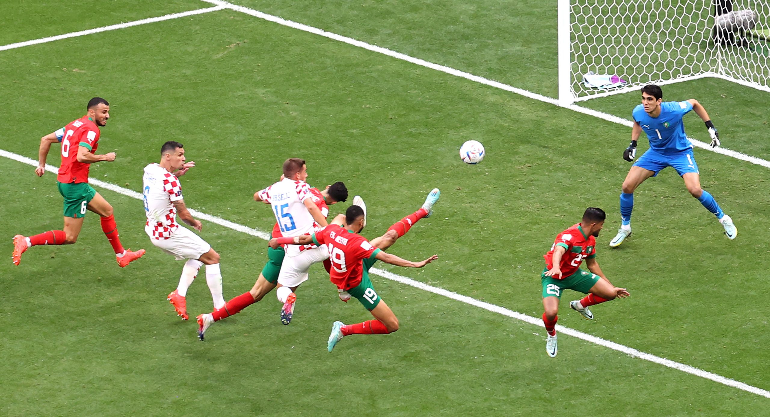 Marruecos y Croacia empatan a cero en su estreno en Qatar 2022
