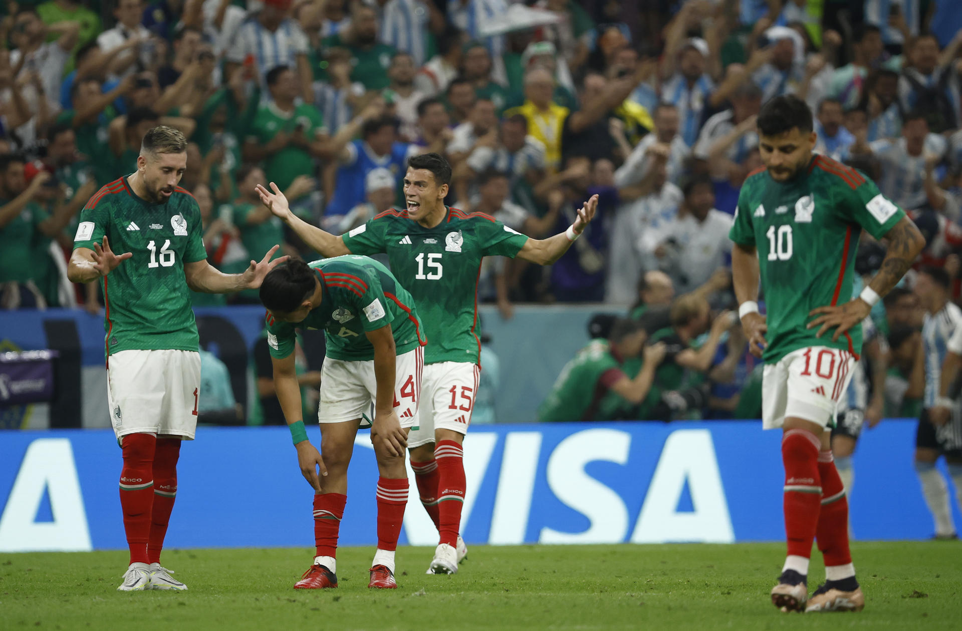 Las calificaciones de un decepcionante México ante Argentina