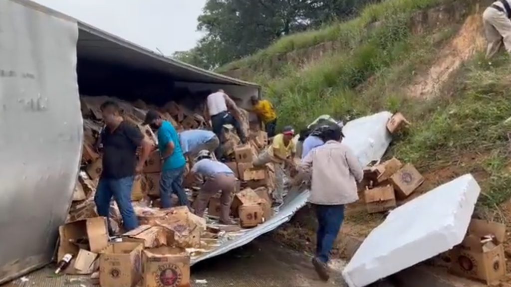 Veracruz tipifica la rapiña en hechos de tránsito; pena será de cárcel