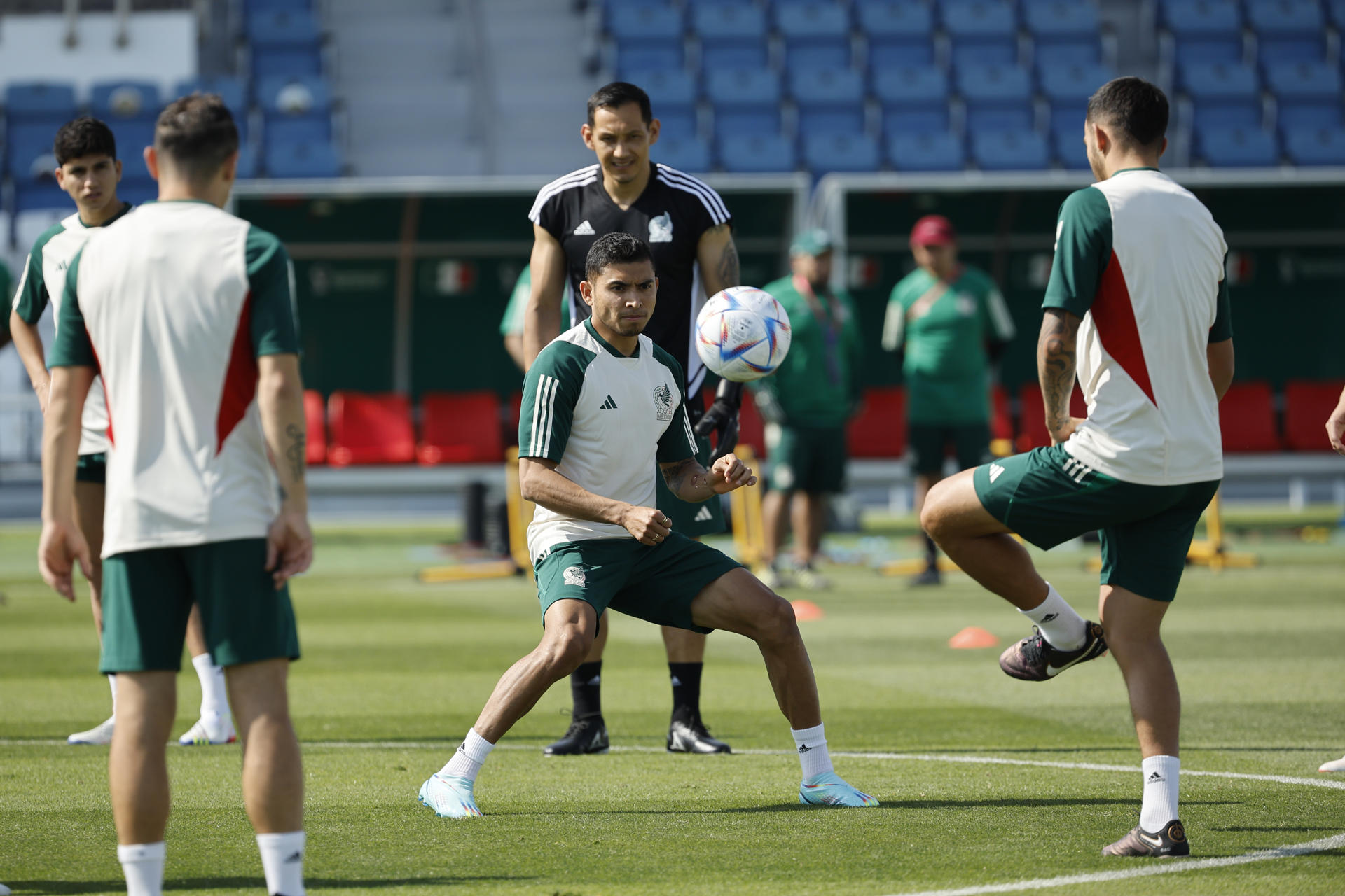 Orbelín Pineda por Héctor Herrera en el ofensivo once de México ante Arabia Saudita