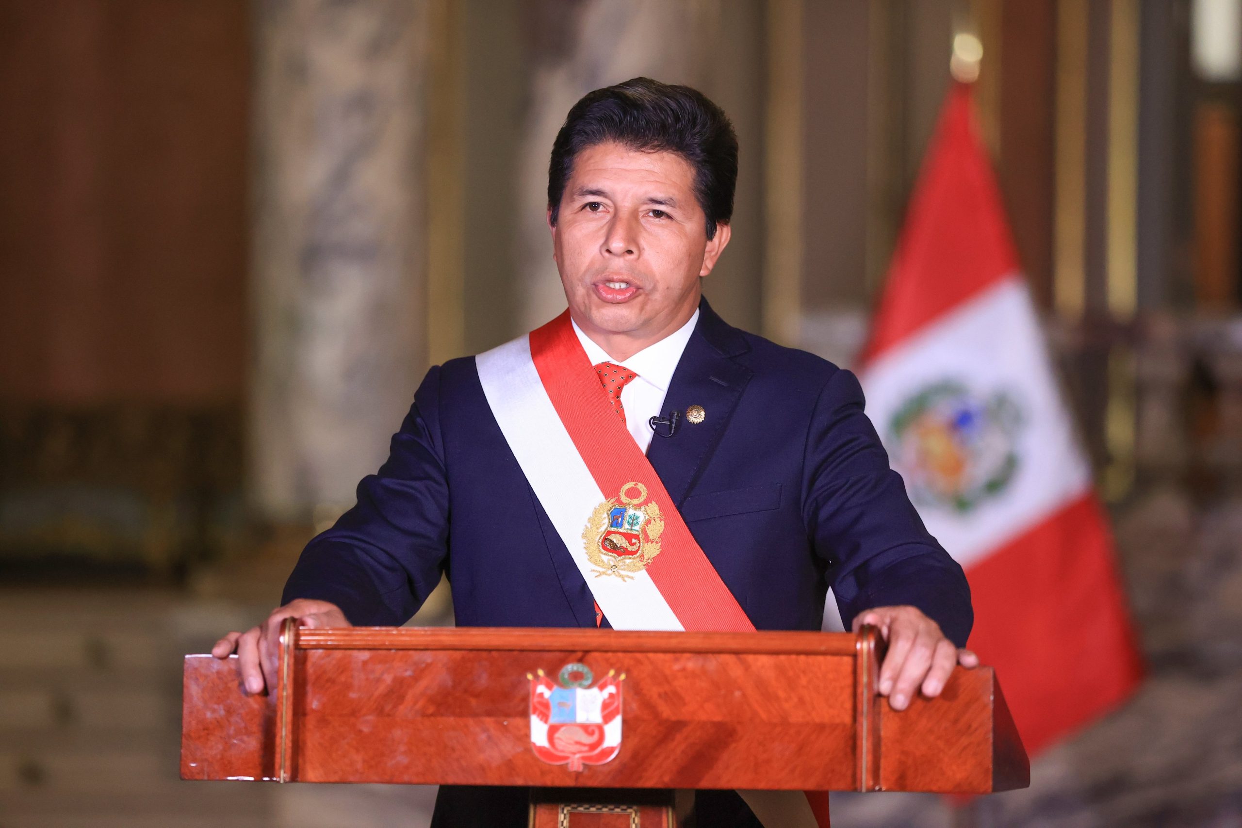 Congreso de Perú aprueba el proyecto que levanta el fuero especial a Pedro Castillo Congreso de Perú aprueba el proyecto que levanta el fuero especial a Pedro Castillo