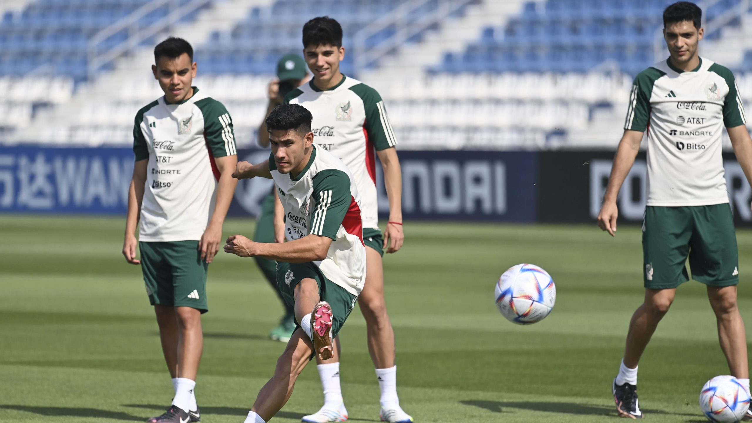 AMLO desea buena suerte al Tri en Mundial de Qatar; “hay oportunidades”, dice