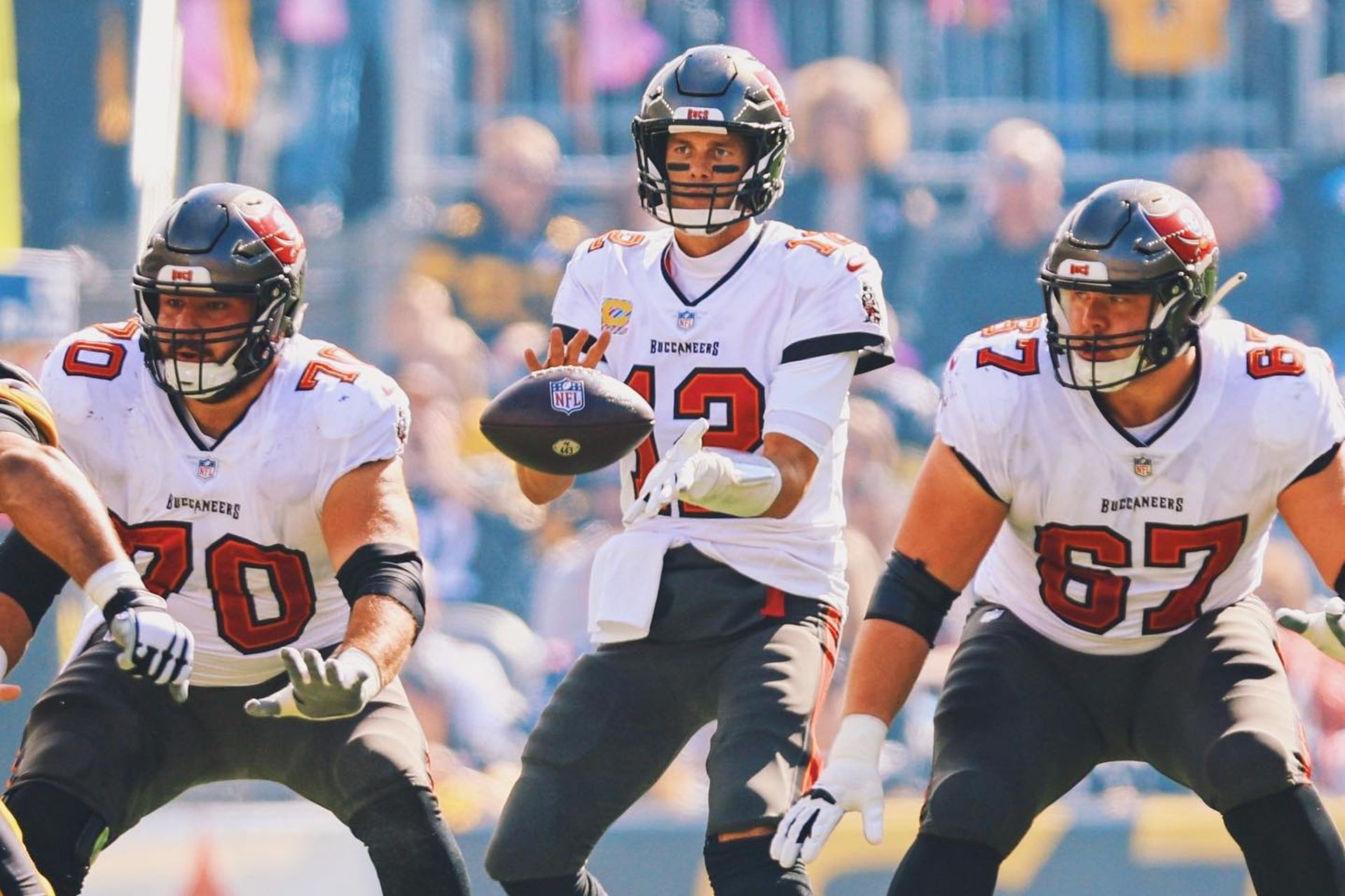 Bucs de Brady, a romper racha perdedora ante los campeones Rams en la NFL