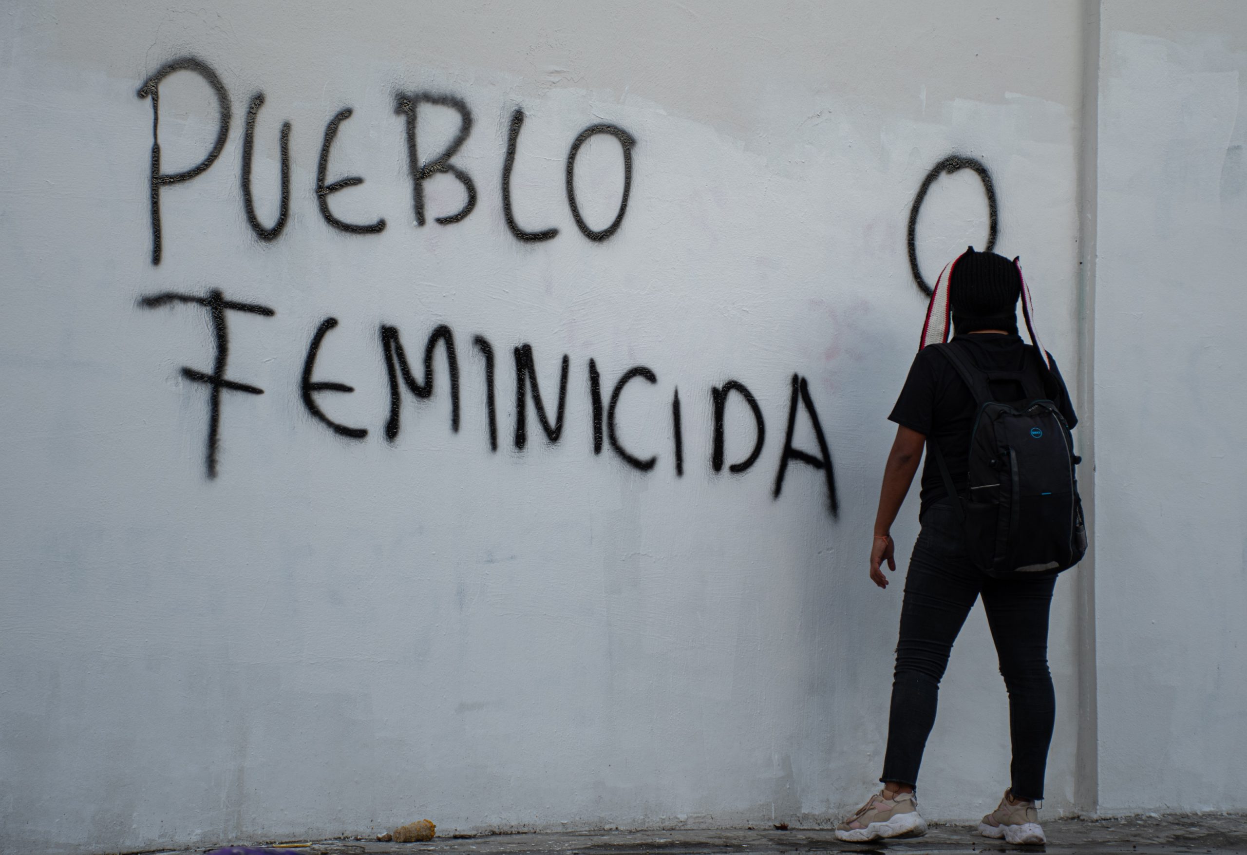 Papa Francisco pide agilizar juicios de mujeres por casos de violencia