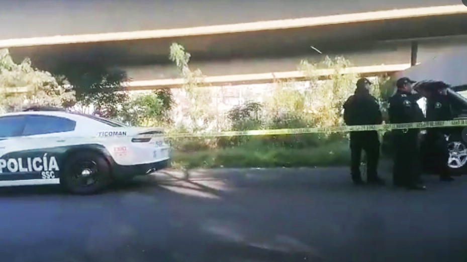 Abandonan en Periférico Río de los Remedios cadáveres de dos hombres Abandonan en Periférico Río de los Remedios cadáveres de dos hombres