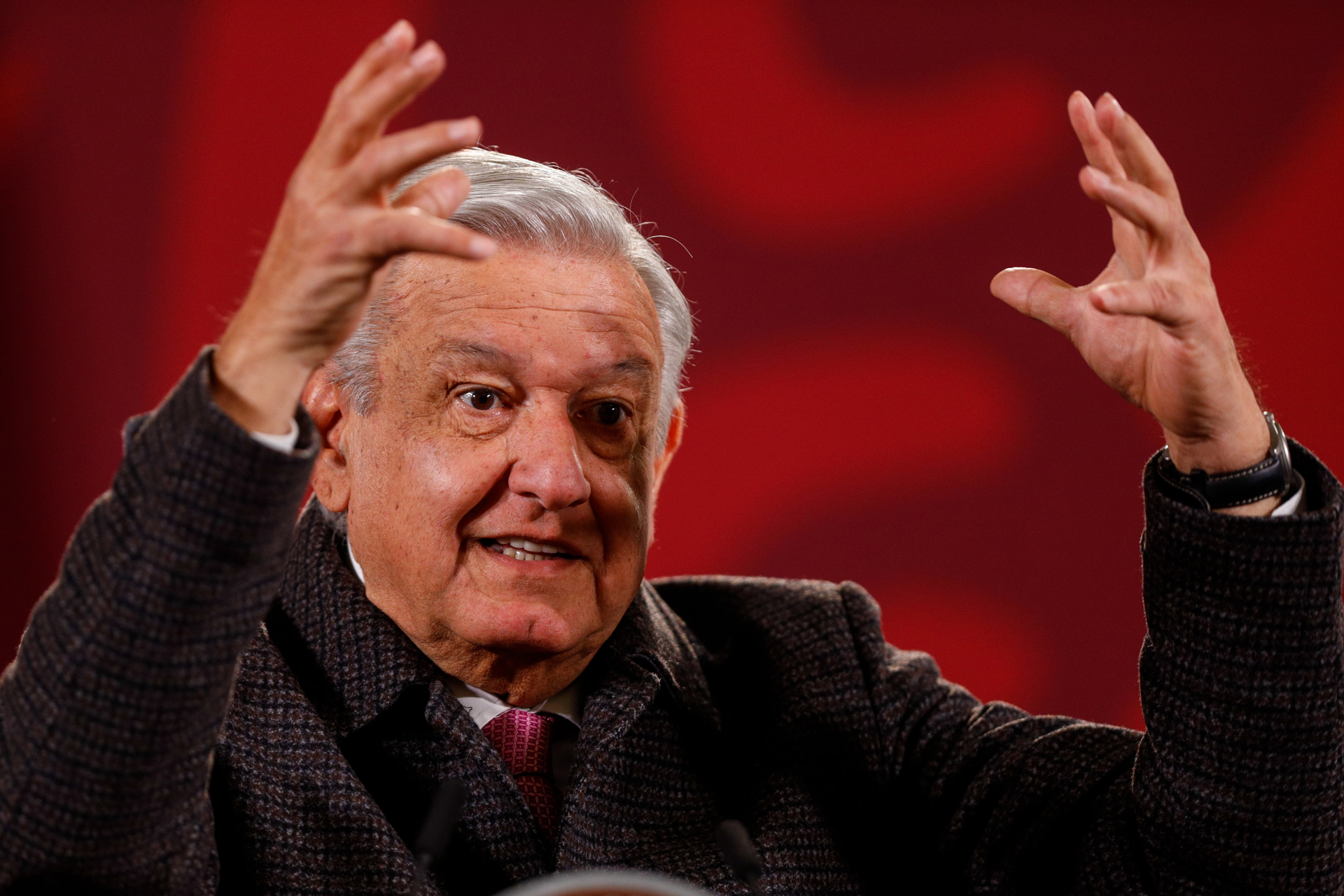 AMLO reconoce “coincidencias” en tesis de ministra Yasmín Esquivel