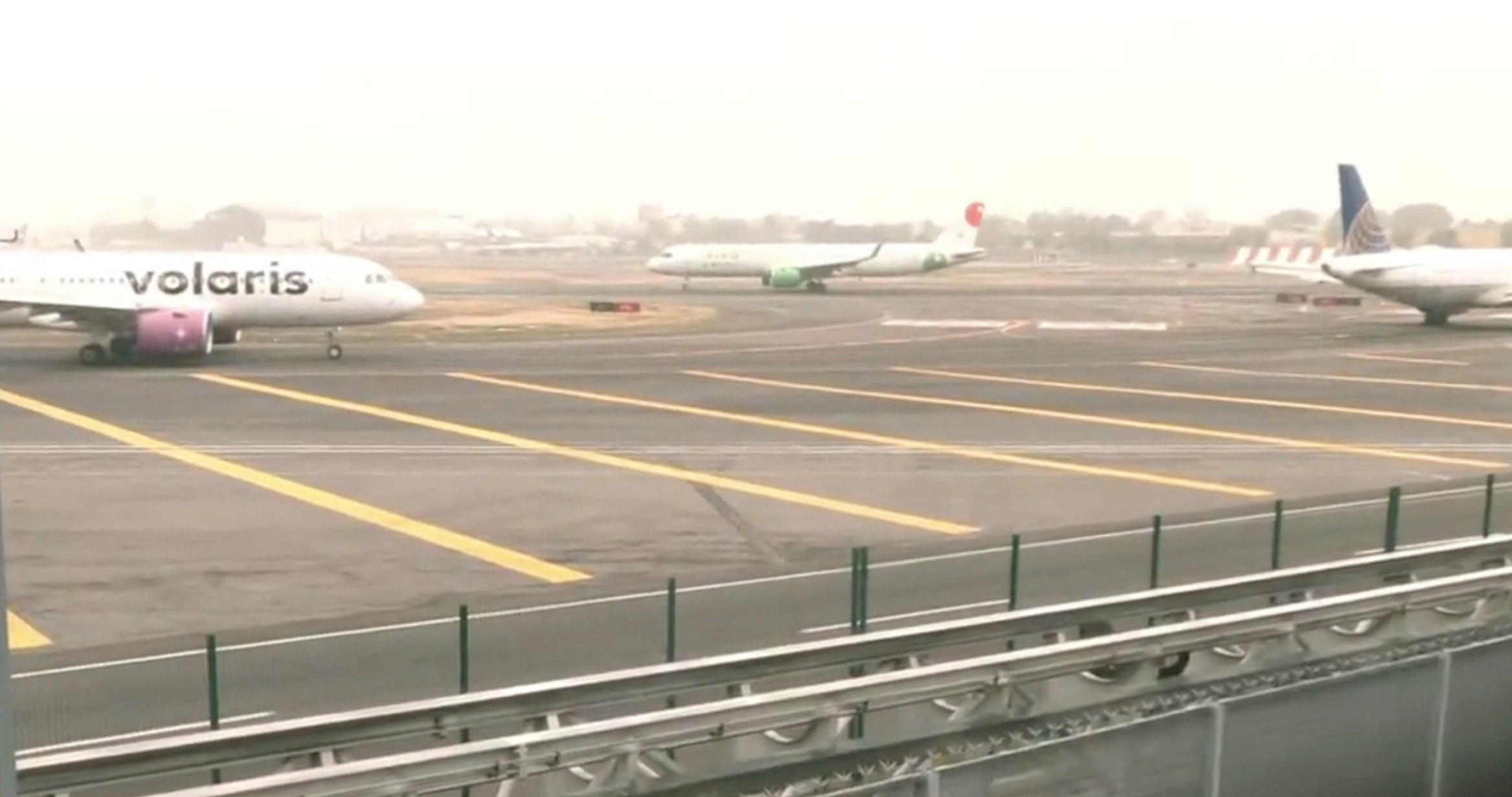 Demoras en operaciones del AICM por banco de niebla