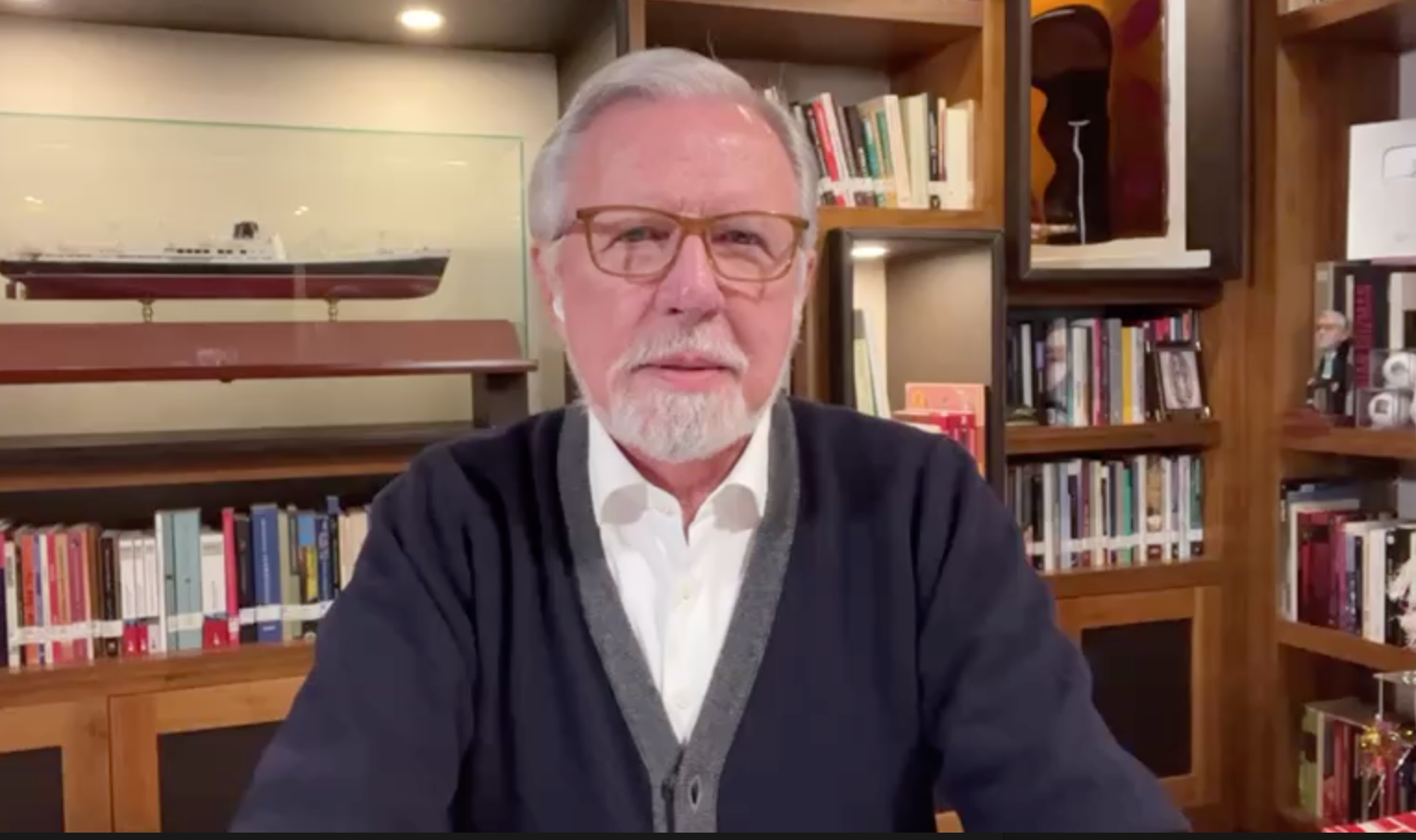 Bomba de Ebrard: debates de precandidatos