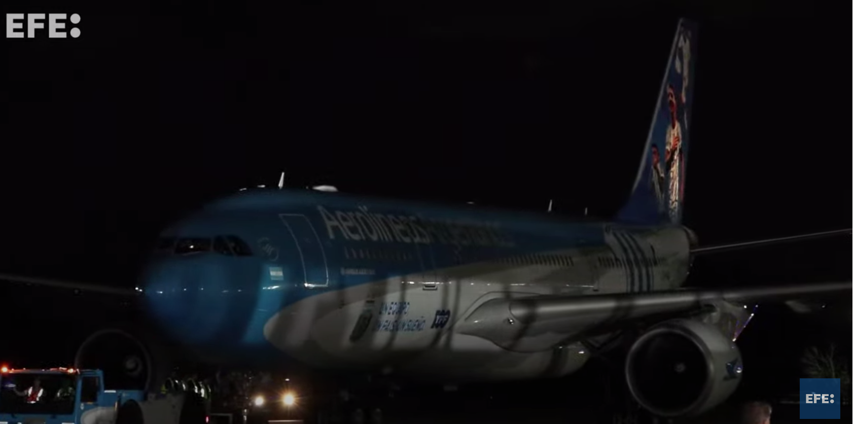 La ‘Scaloneta’ llega al Aeropuerto Internacional de Ezeiza, Argentina