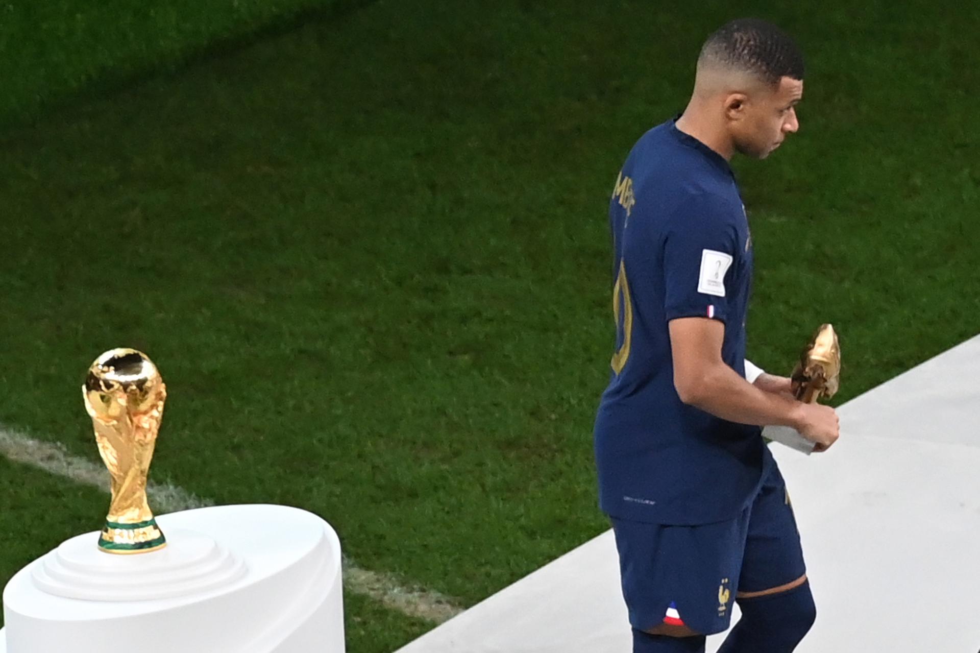 Prensa digital de Francia elogia a Mbappé