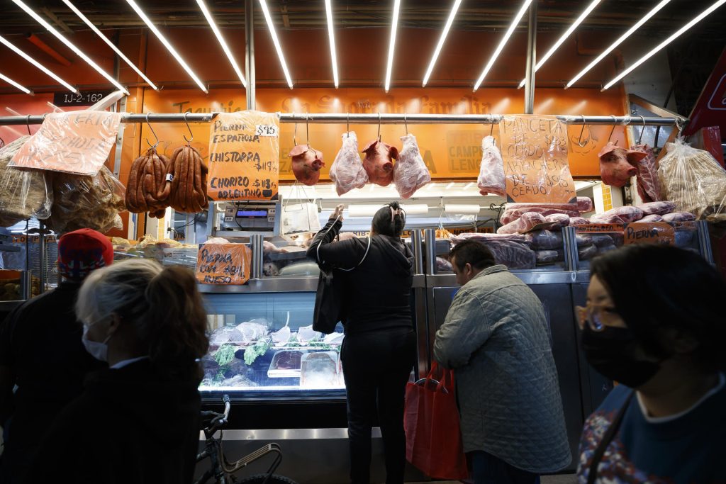 Central de Abasto de CDMX se abarrota en Navidad por variedad y precios - central-de-abasto-cdmx-inflacion-covid-19-1024x683