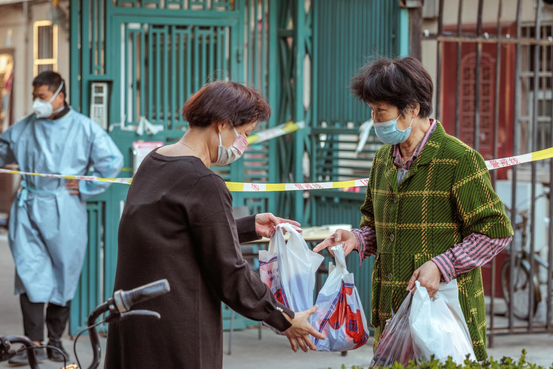 China deja de publicar su parte diario de nuevos contagios de COVID-19