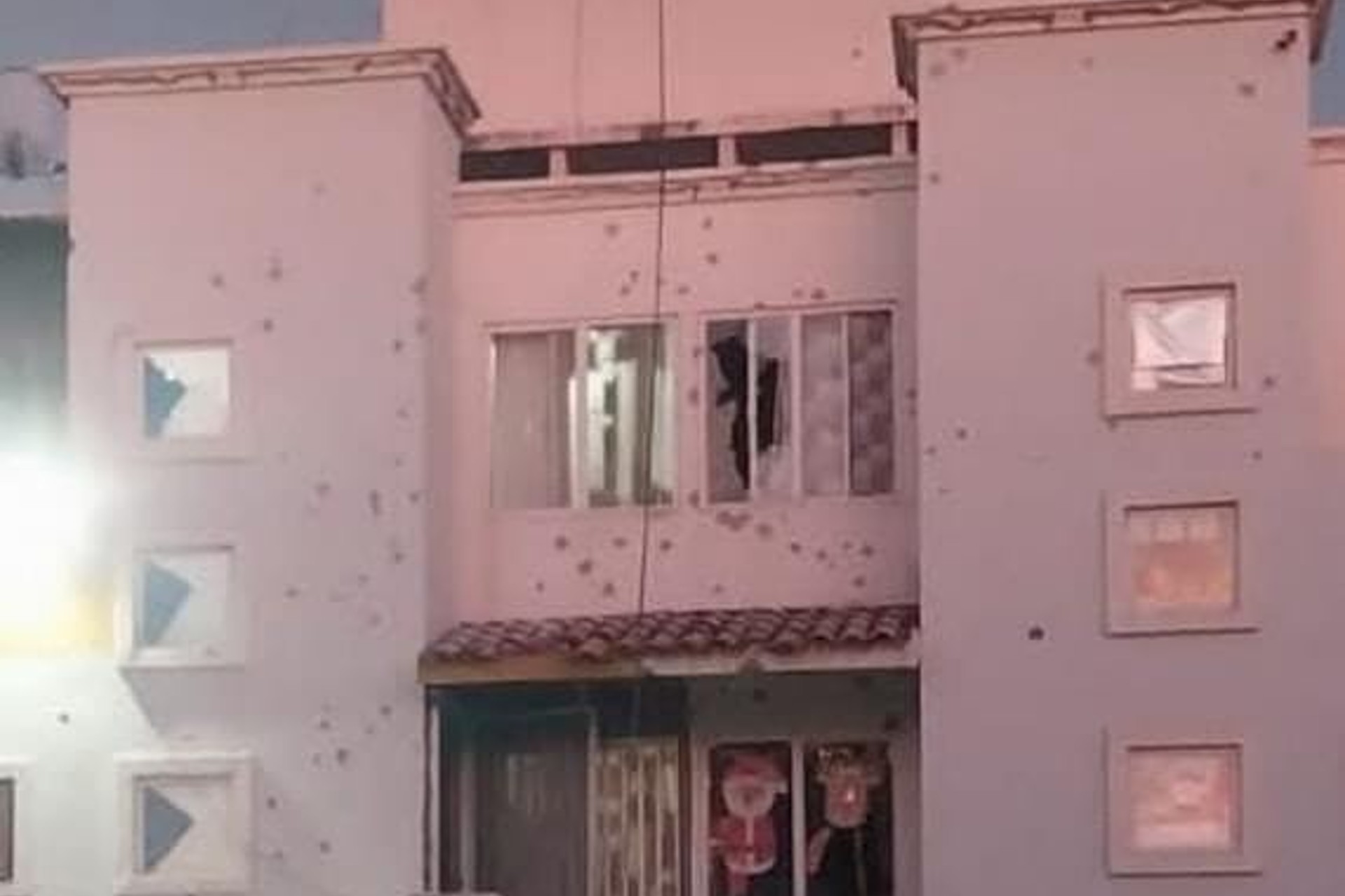 Comando asesina a tres mujeres y rafaguea casas en Guanajuato