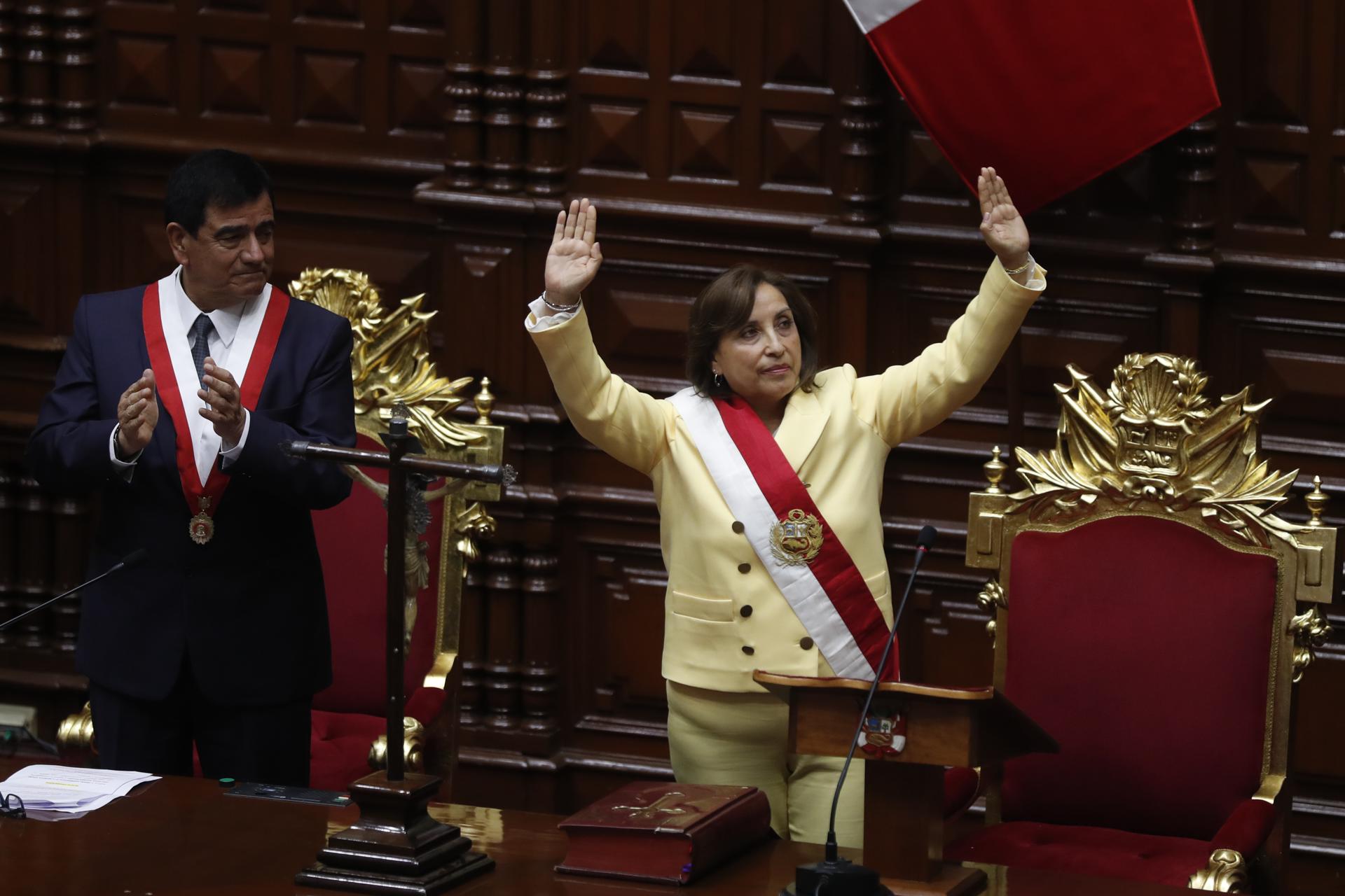 AMLO retrasa el reconocimiento de la nueva presidenta de Perú AMLO retrasa el reconocimiento de la nueva presidenta de Perú