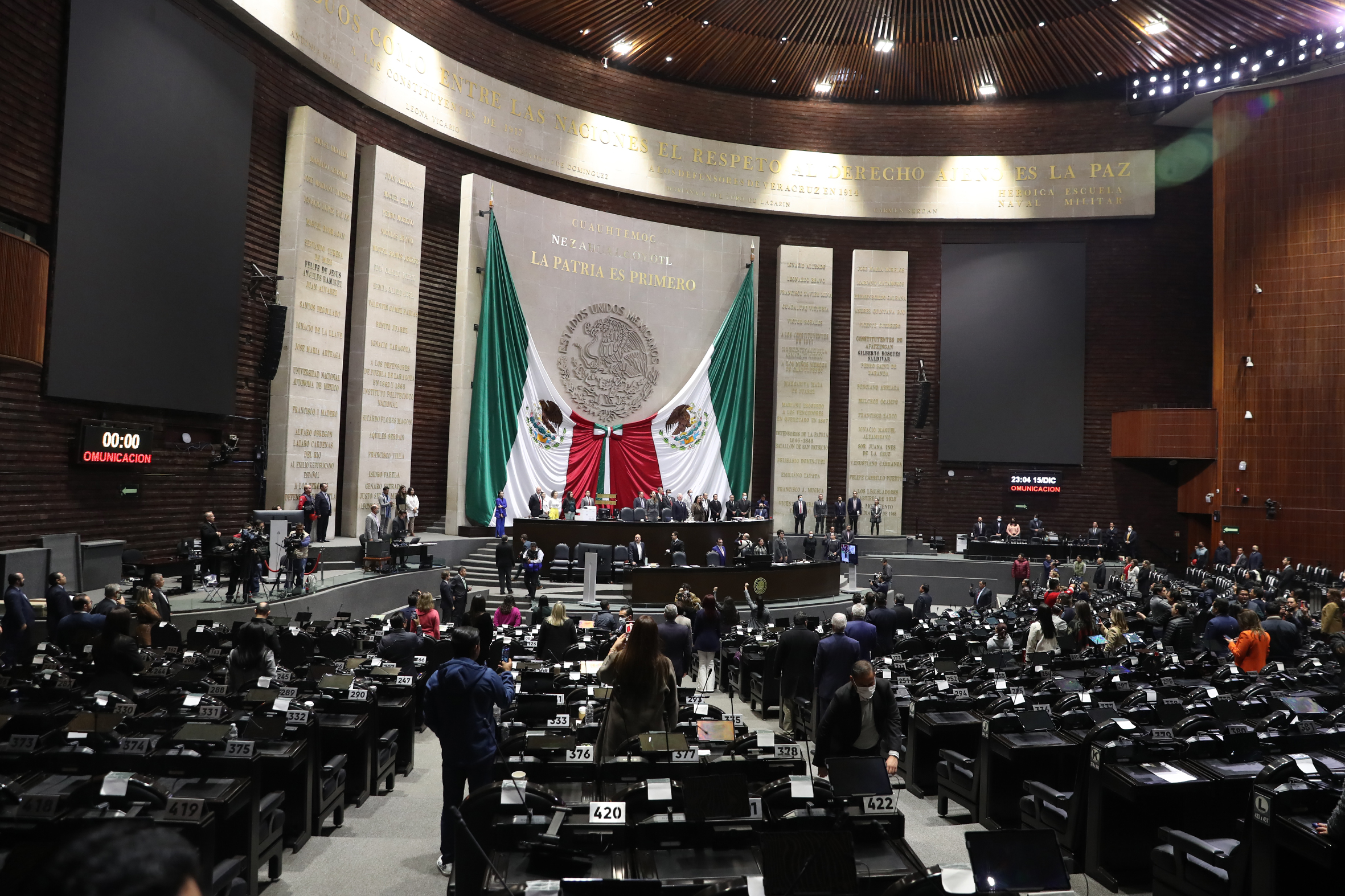 “Fue un avance importante”: AMLO agradece a diputados aprobación del “plan B” de Reforma Electoral “Fue un avance importante”: AMLO agradece a diputados aprobación del “plan B” de Reforma Electoral