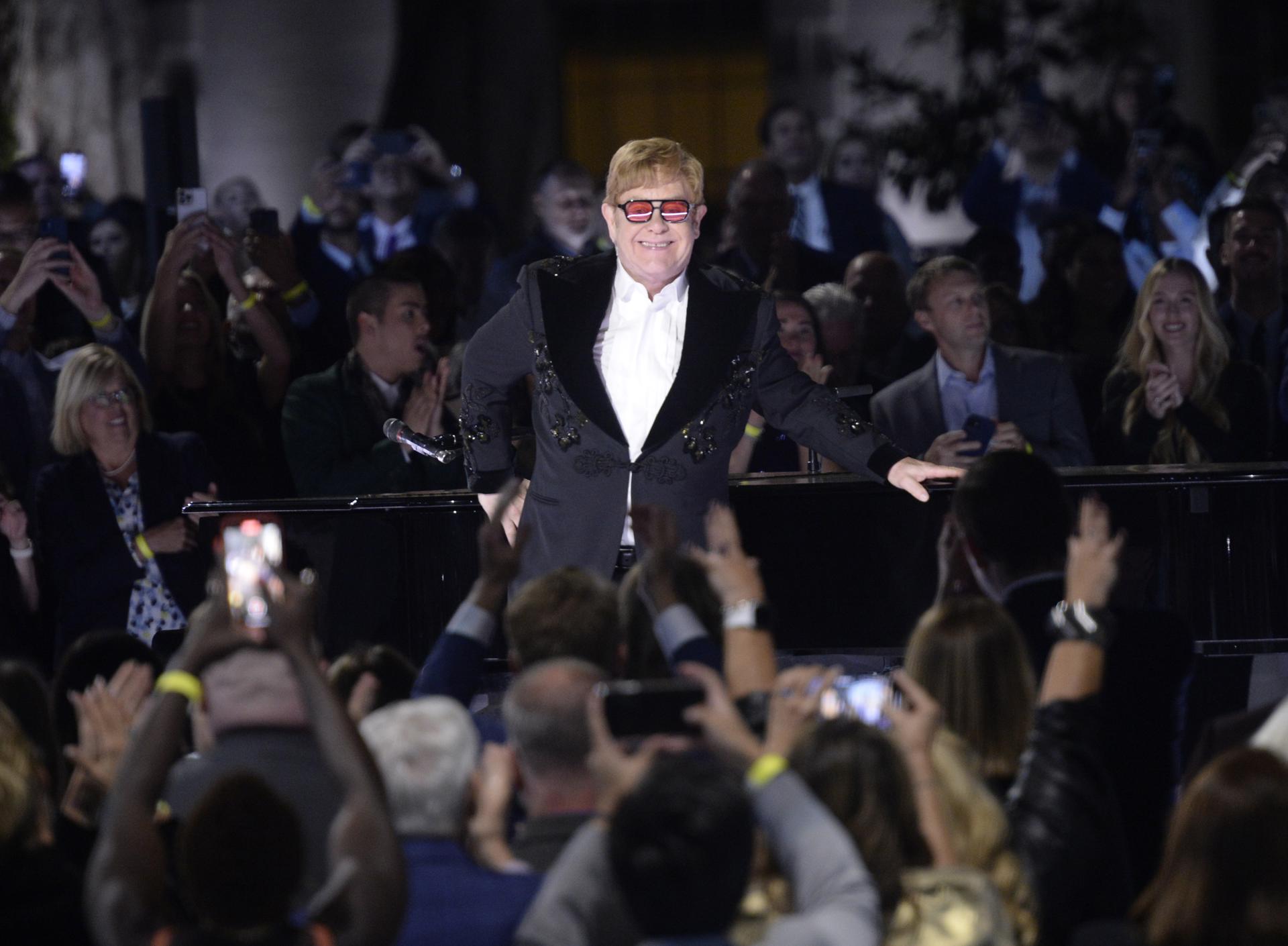 Elton John dejará de usar Twitter por las políticas de Elon Musk Elton John dejará de usar Twitter por las políticas de Elon Musk
