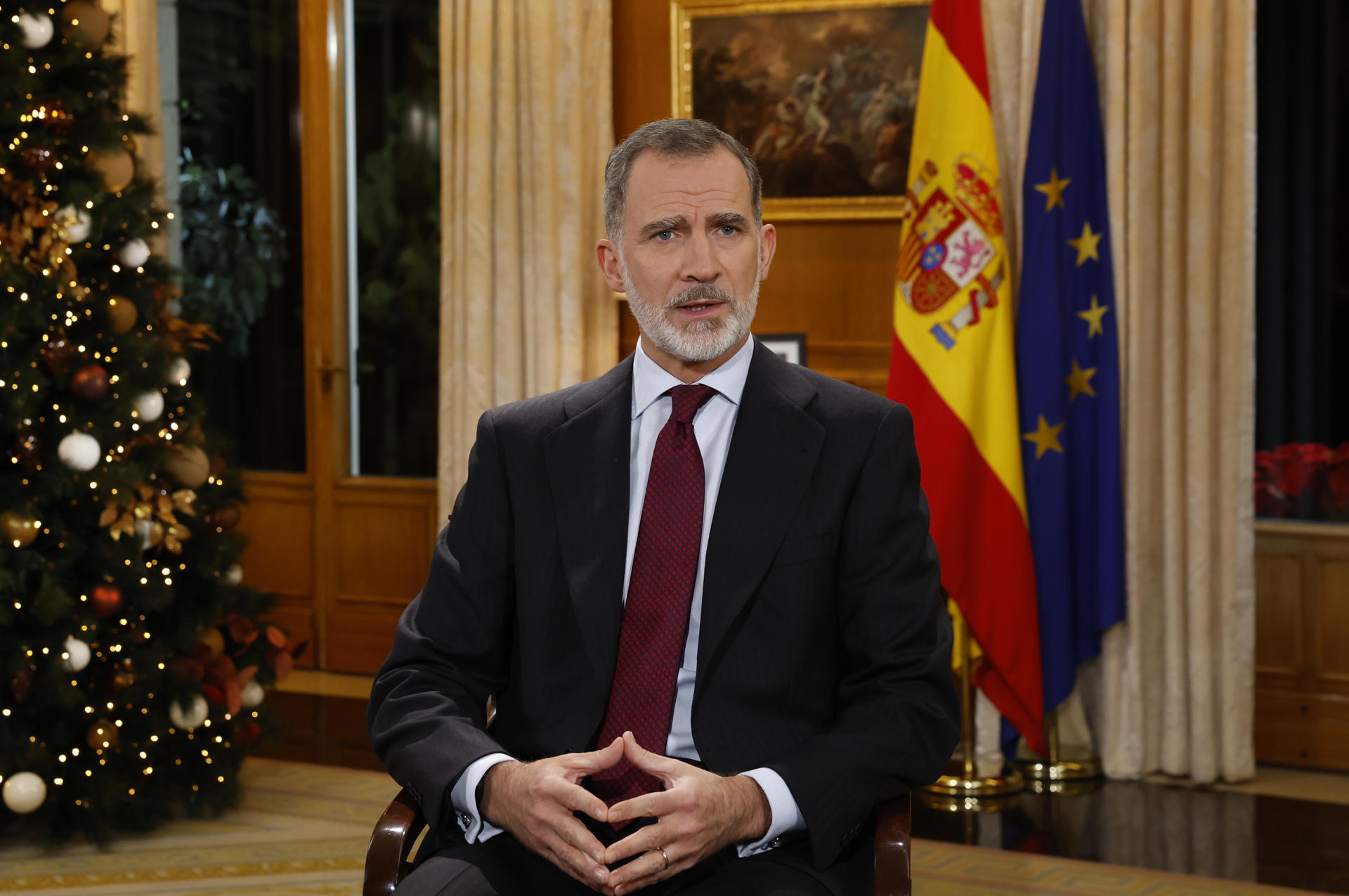 Felipe VI avisa que división y erosionar instituciones dañan la democracia