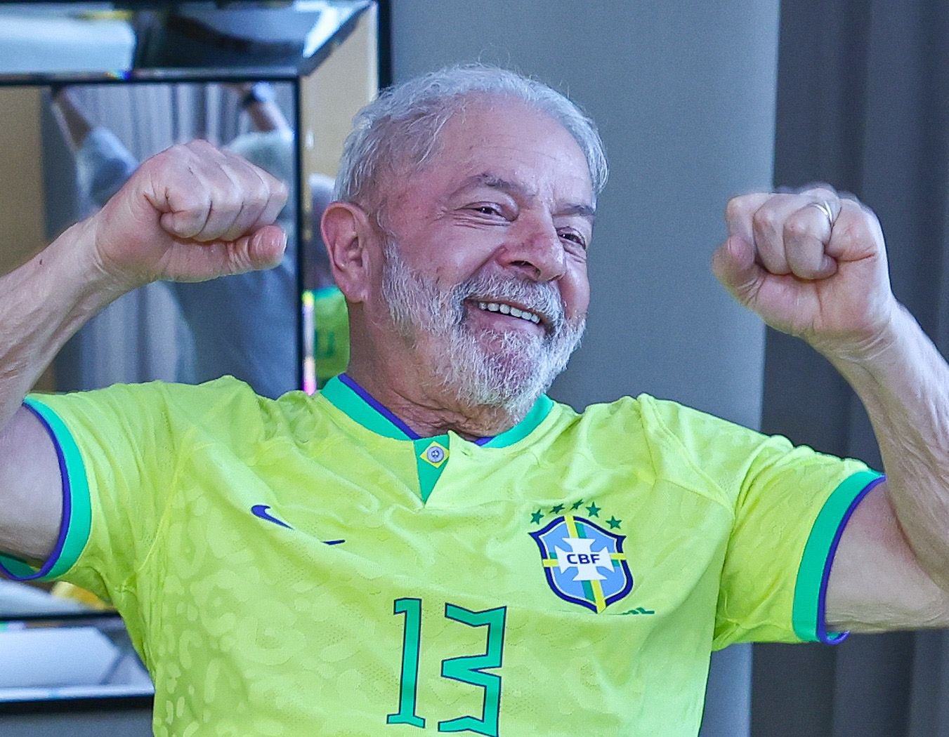 Lula felicita a jugadores de Brasil y se dice animado rumbo al sexto título