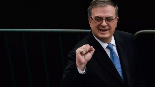 Celebra Ebrard que sus compañeros aspirantes a la candidatura respalden su propuesta de debate