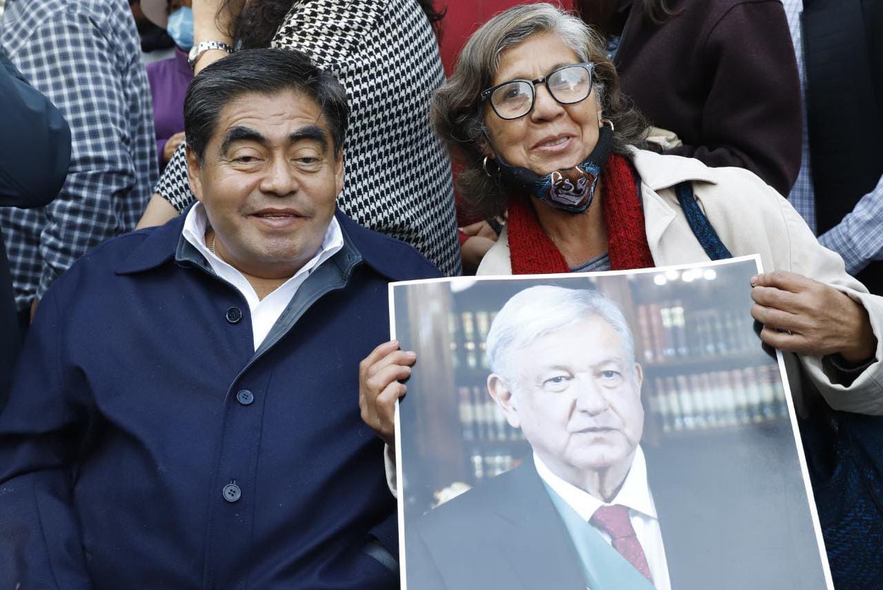 De Miguel Barbosa salió idea de convocar a marcha del 27 de noviembre: AMLO De Miguel Barbosa salió idea de convocar a marcha del 27 de noviembre: AMLO