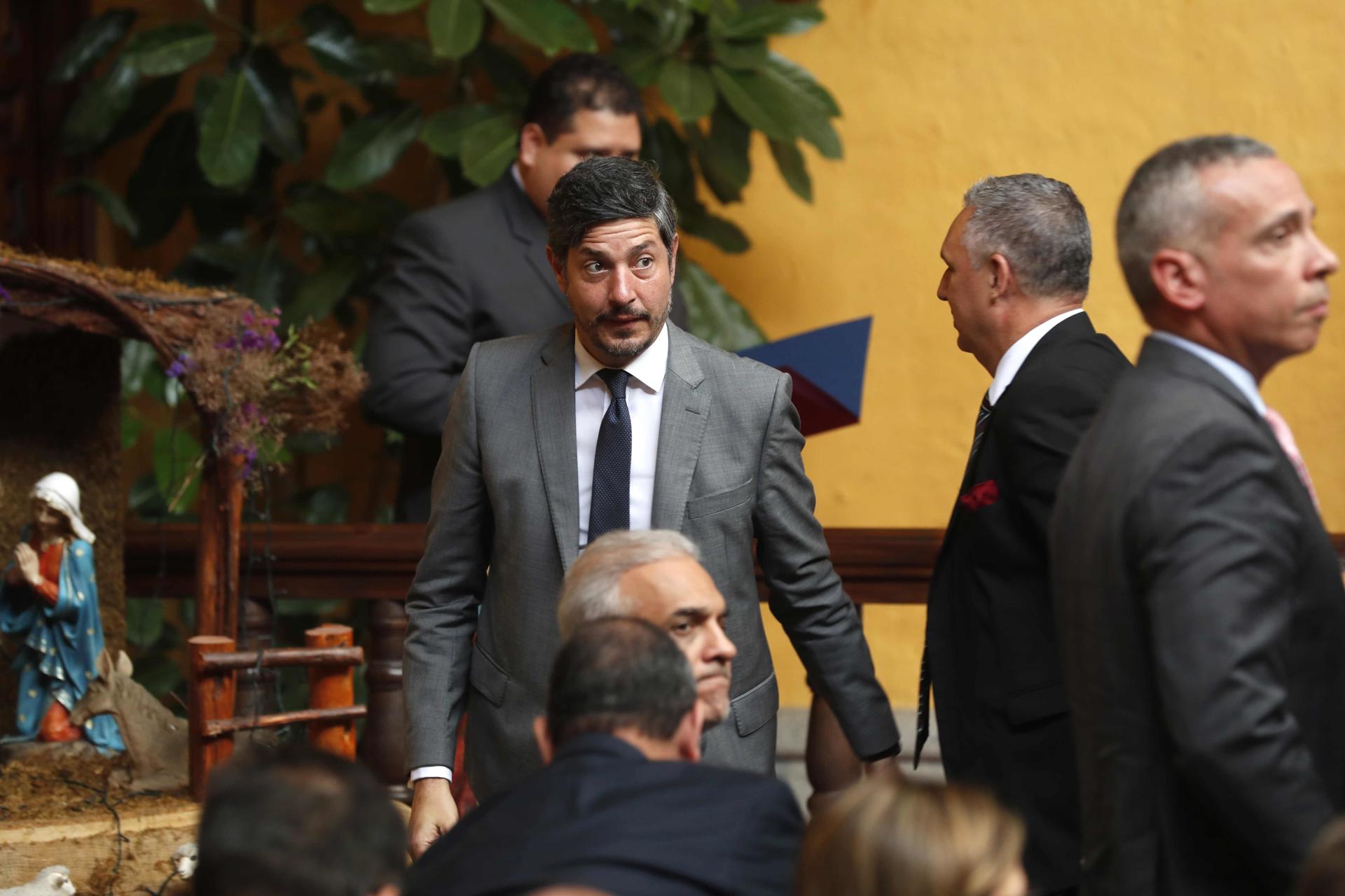 AMLO llama “patriota” a Pablo Monroy, embajador de México en Perú