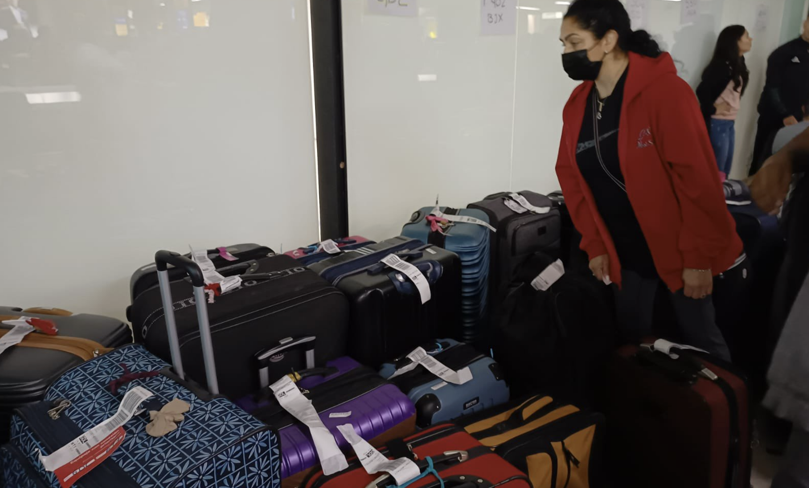 Van 184 vuelos cancelados en Tijuana por tormenta invernal Van 184 vuelos cancelados en Tijuana por tormenta invernal