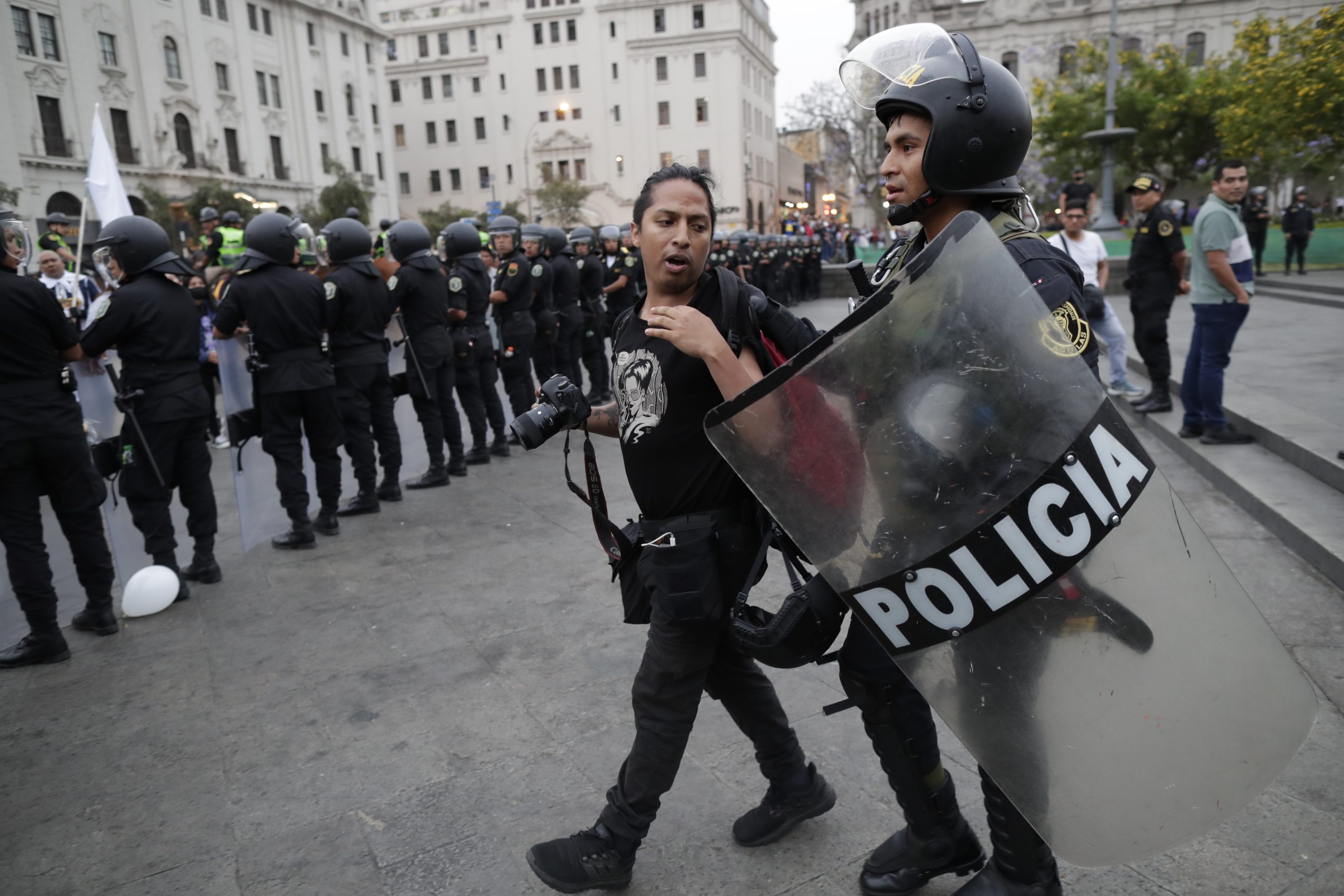 Perú reafirma “apoyo incondicional” a las fuerzas de seguridad