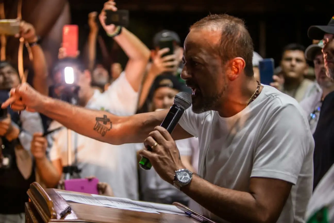 Policía detiene al líder opositor y gobernador de la mayor región en Bolivia