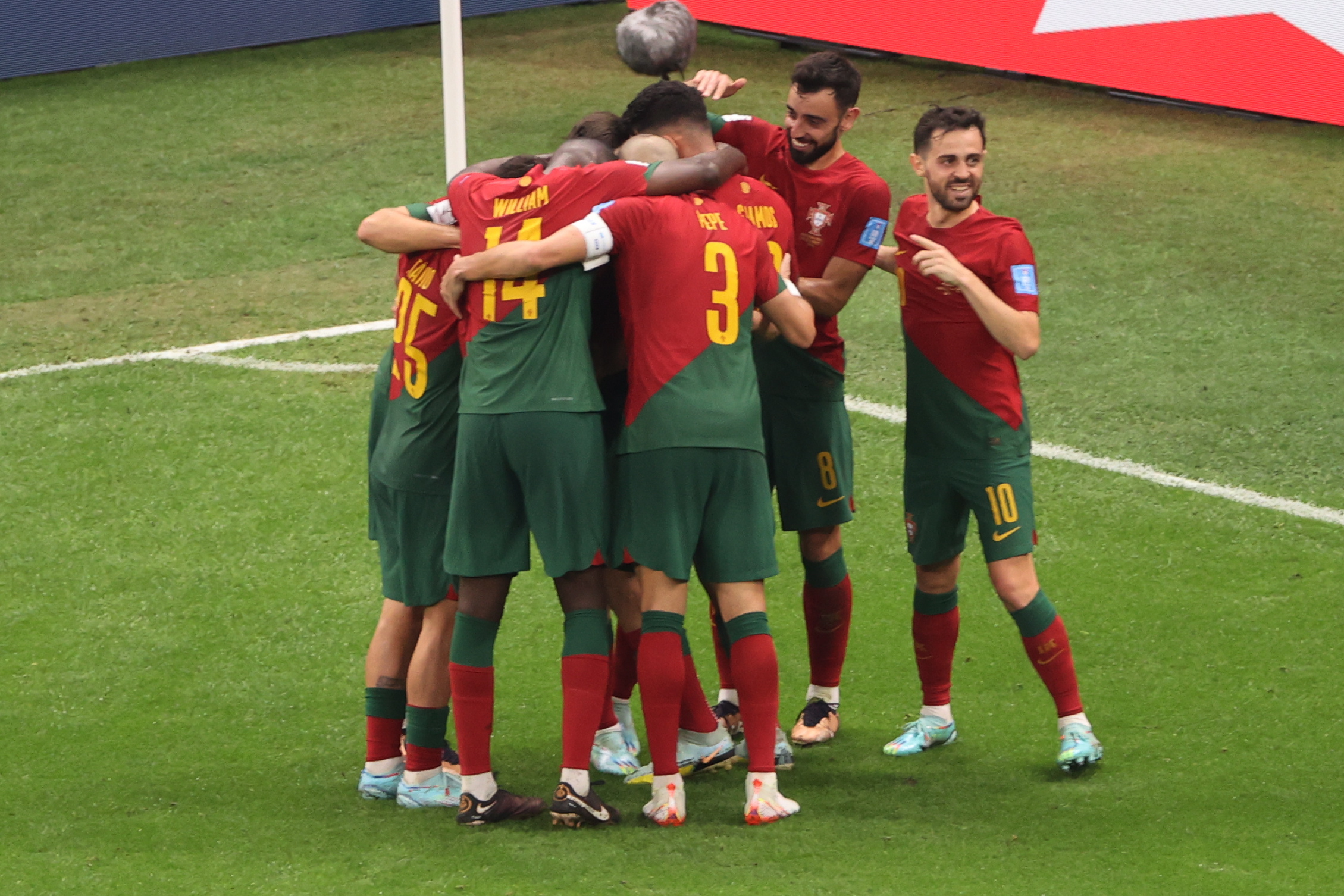 Portugal pasa por encima 6-1 a Suiza y está en Cuartos de Final