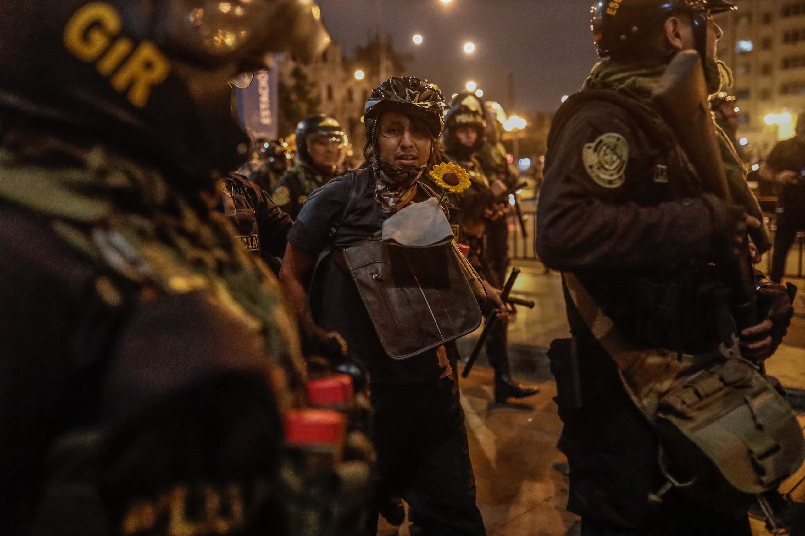 Protestas en Perú dejan 17 muertos, nueve en el primer día de estado de emergencia