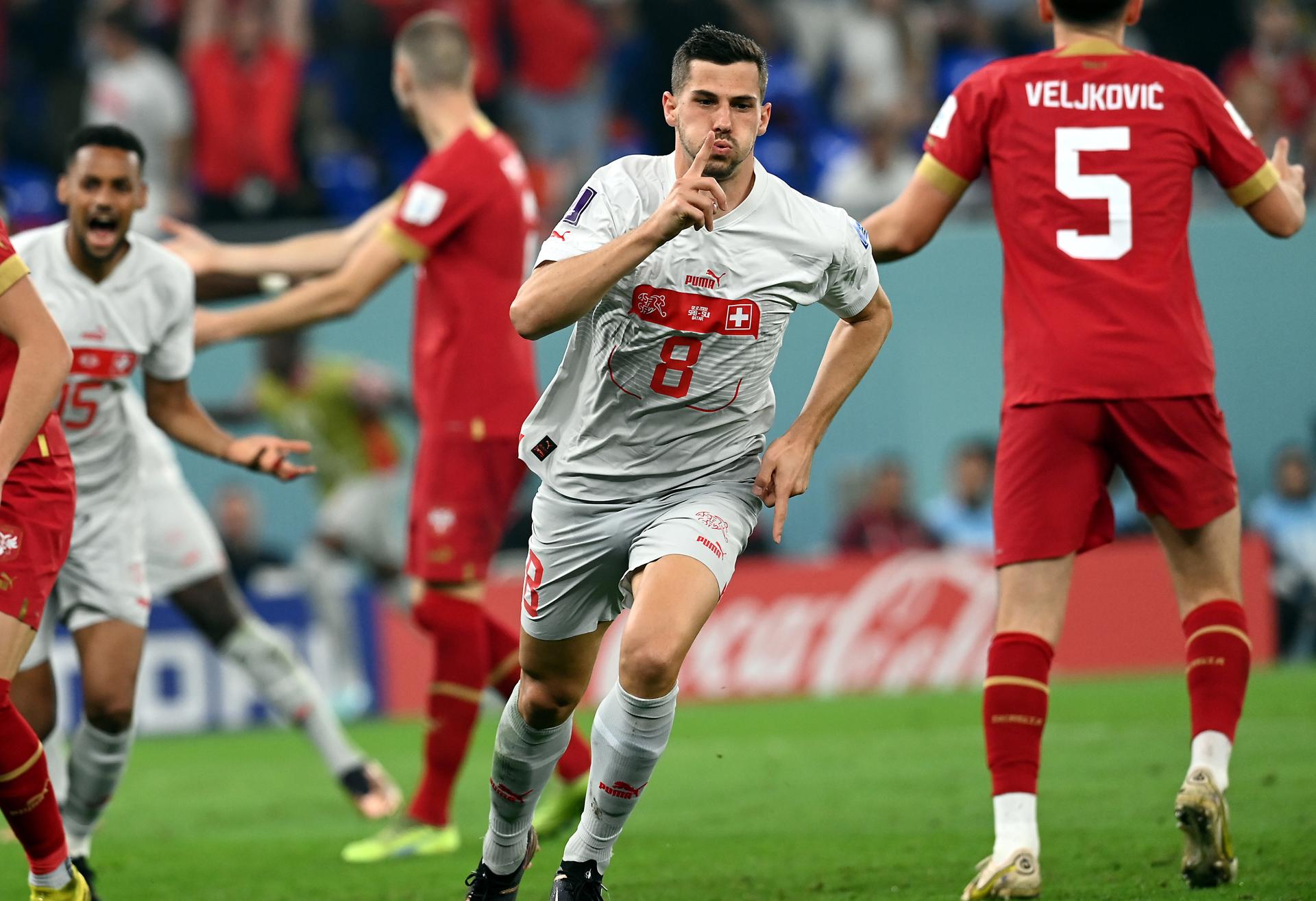 Suiza elimina a Serbia y avanza a octavos de final de Qatar